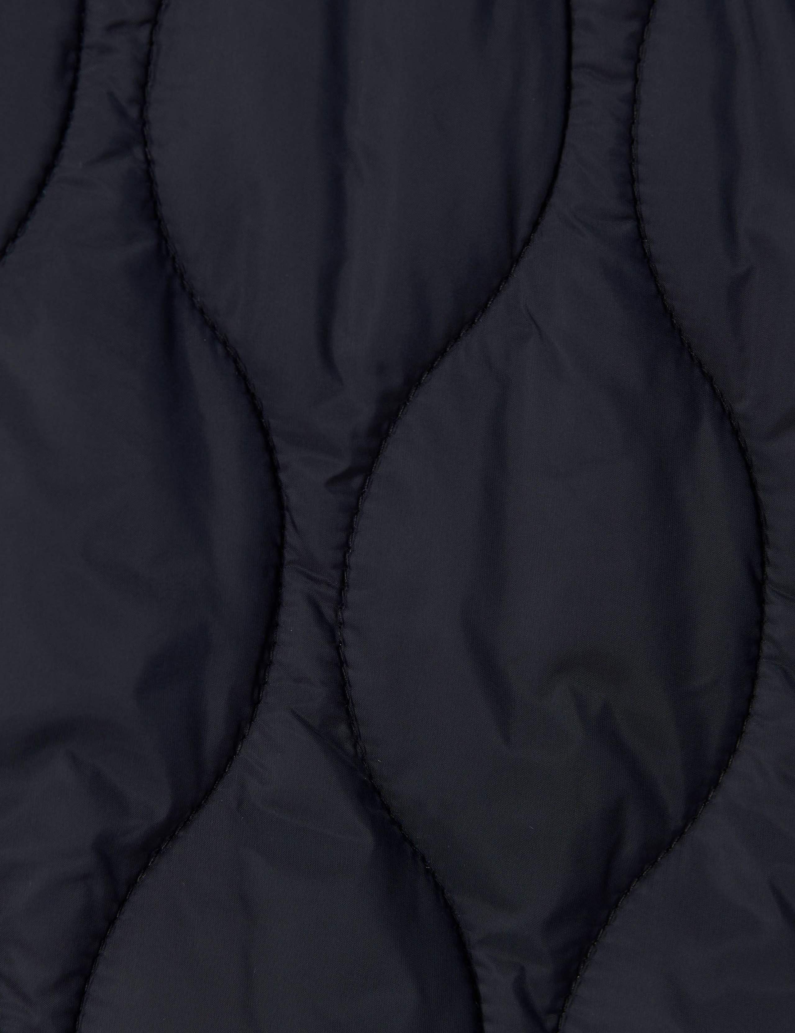 On The Move Lightweight Quilted Jacket 7 of 9