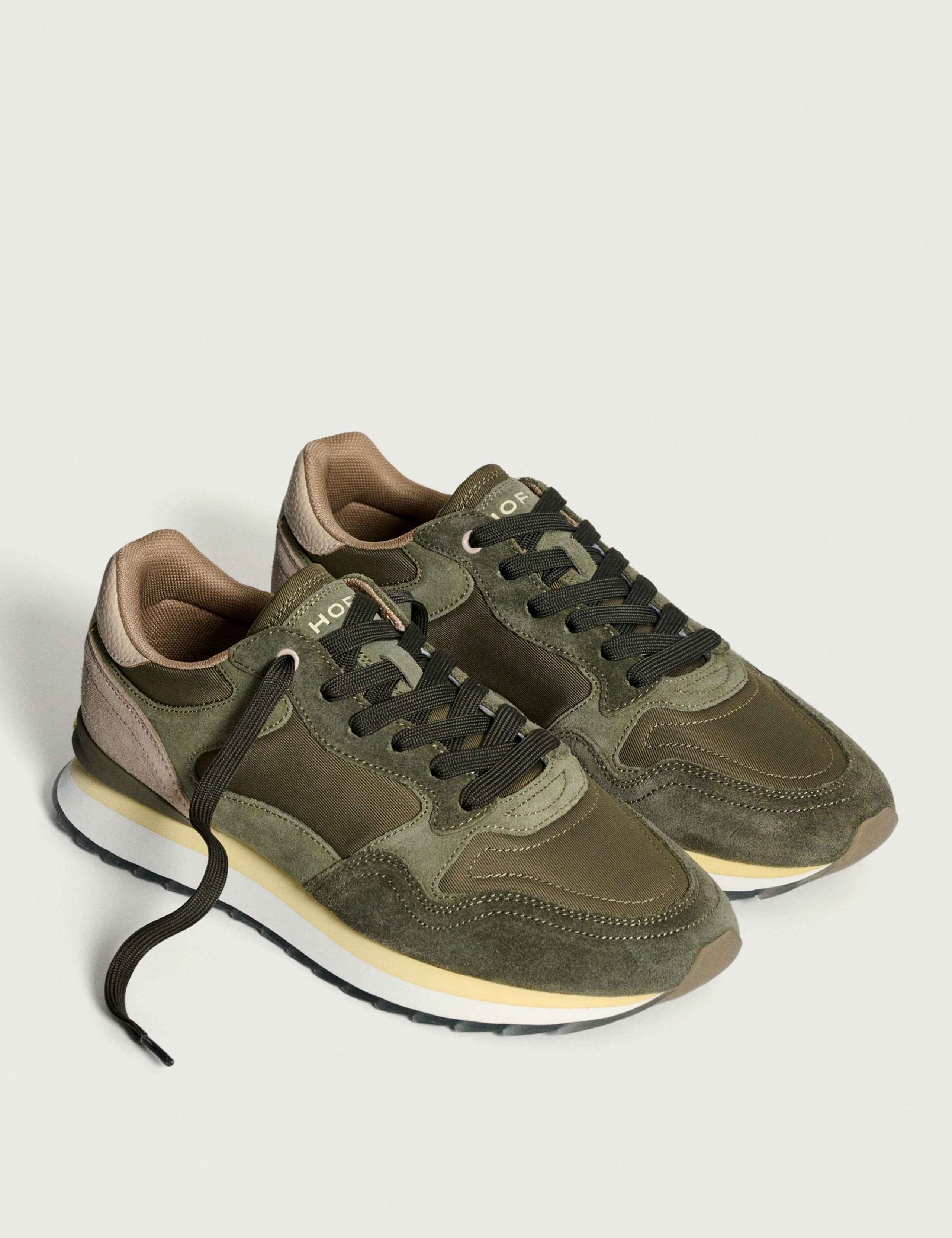 City Trainers 3 of 7