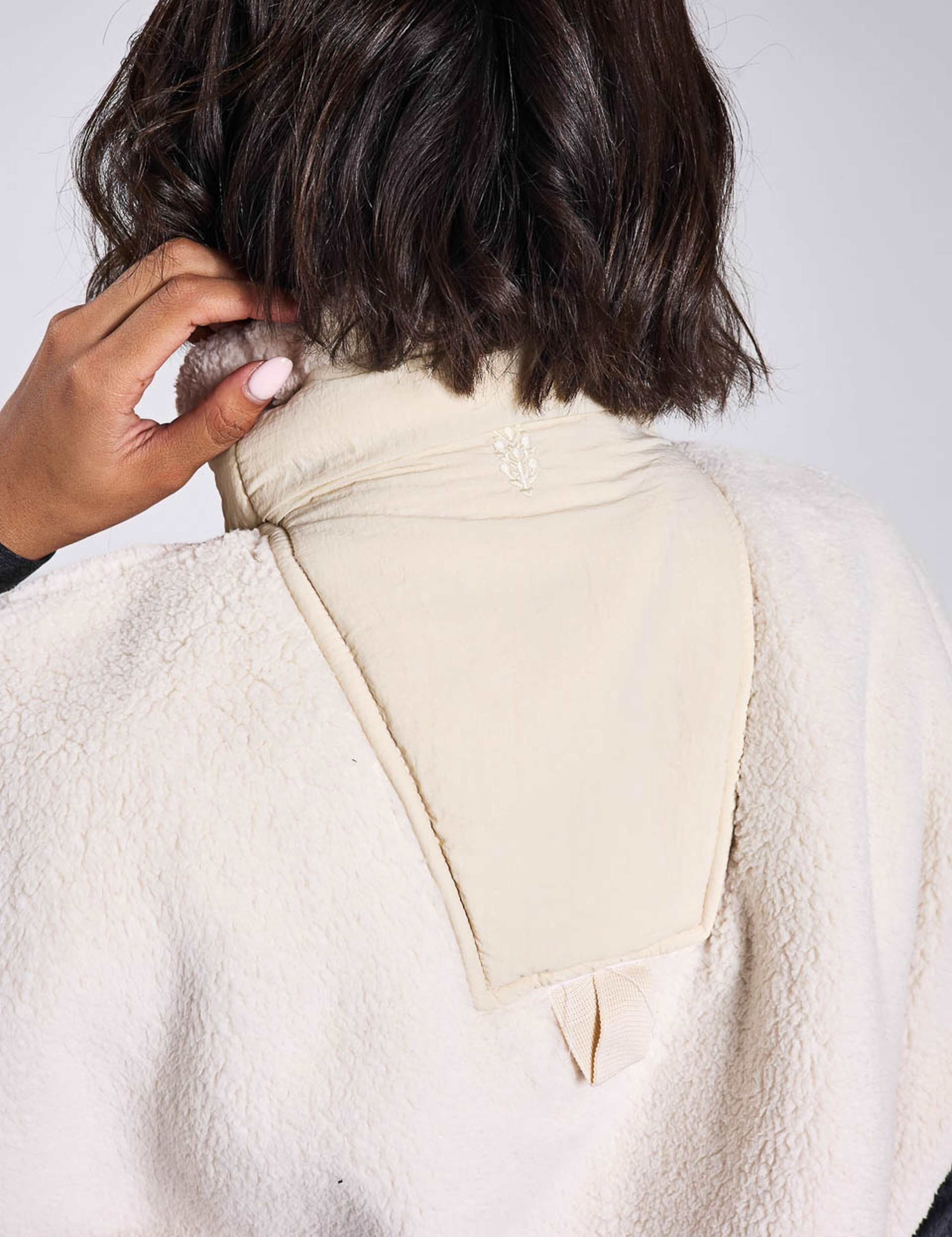 Scout It Out Funnel Neck Fleece Gilet 5 of 6
