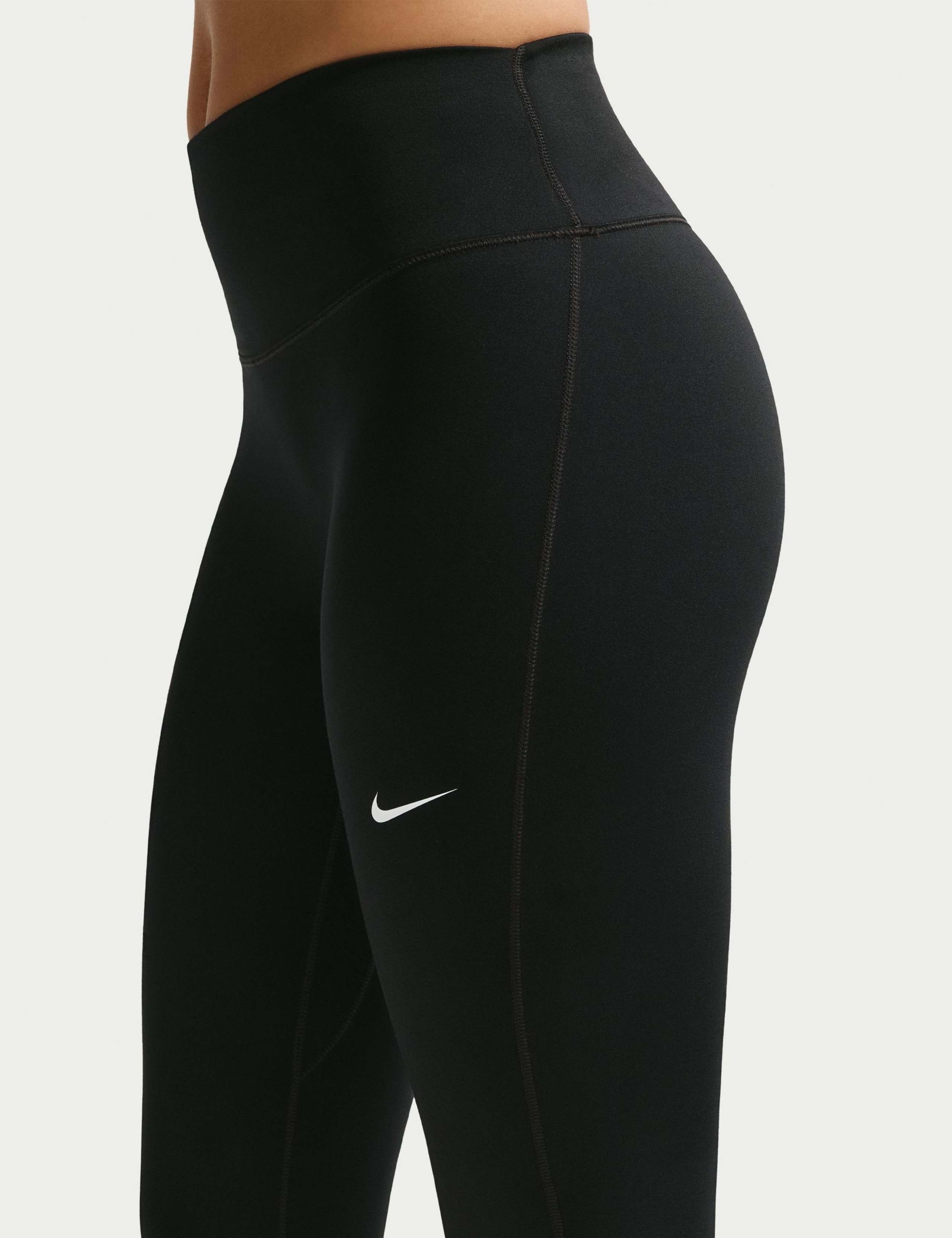 One High-Waisted Capri Leggings 6 of 6