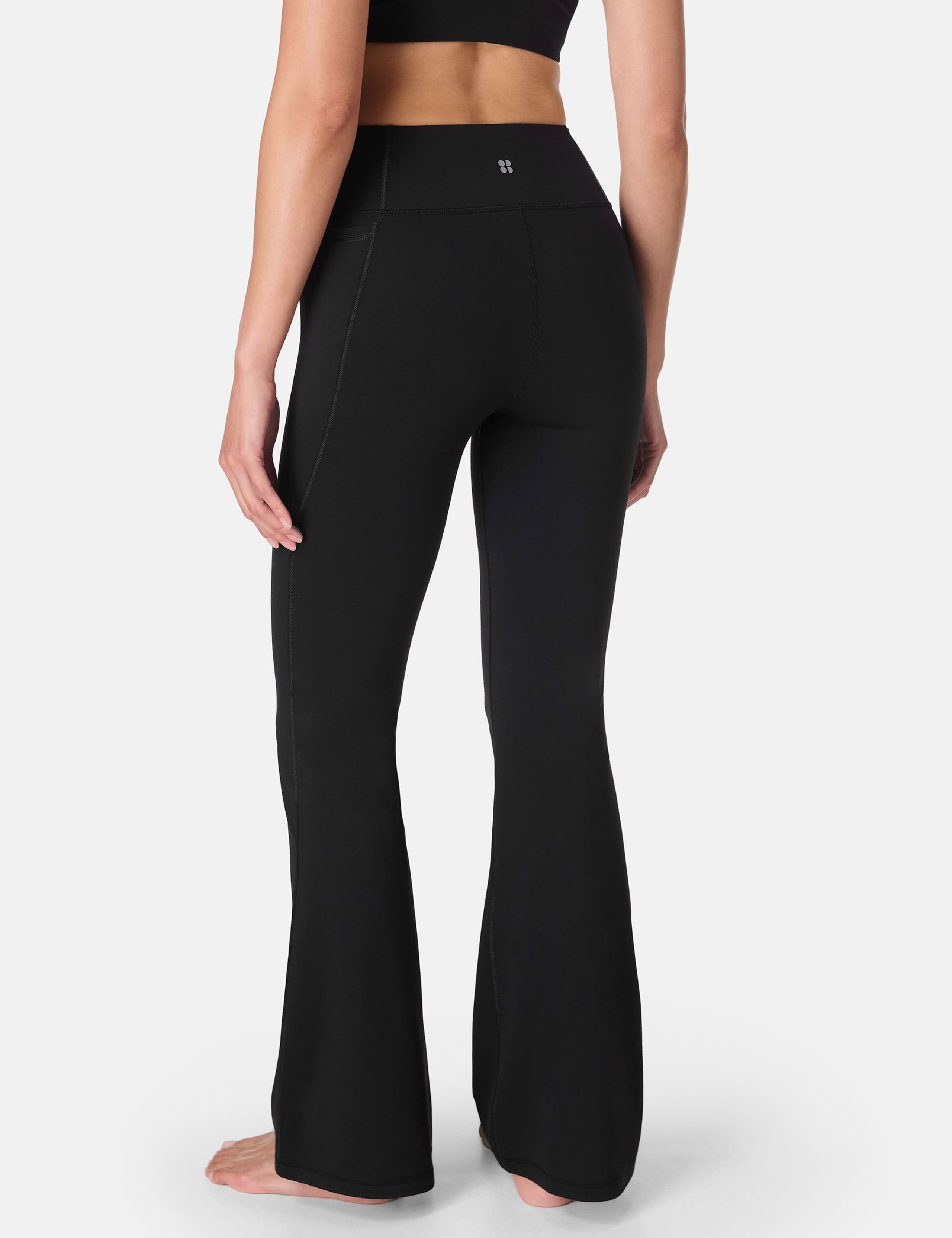 Ultimate 32 Studio Flared Leggings 3 of 8