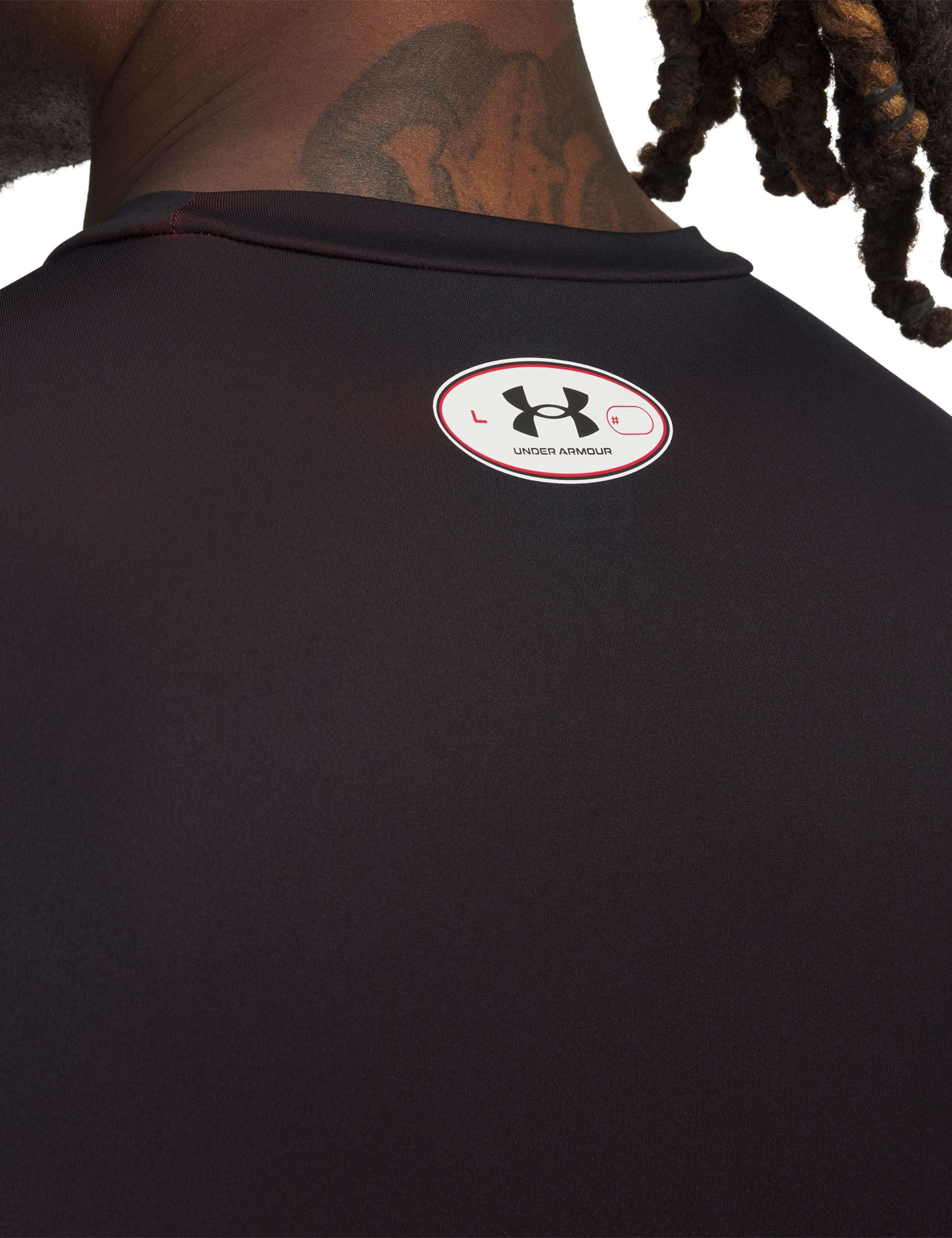HeatGear® Sublimated Baselayer Top 3 of 3