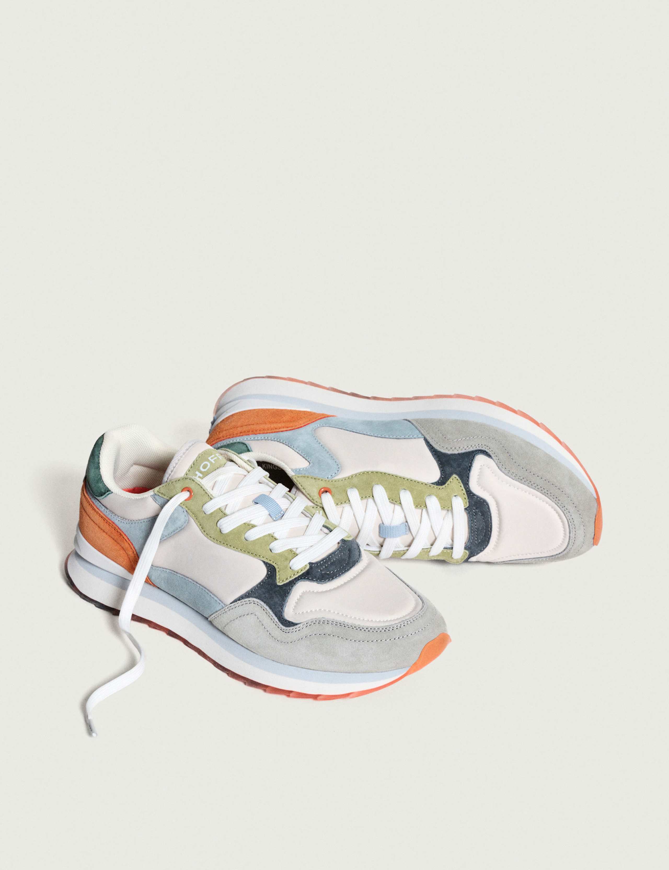 City Man Trainers 2 of 5