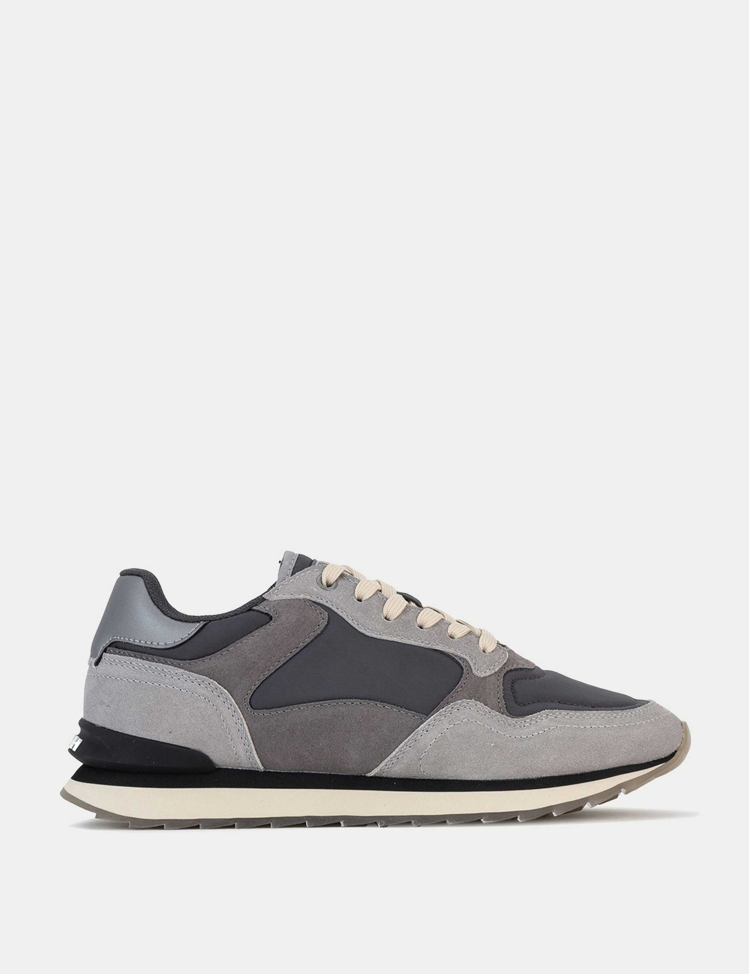 City Man Trainers 1 of 6