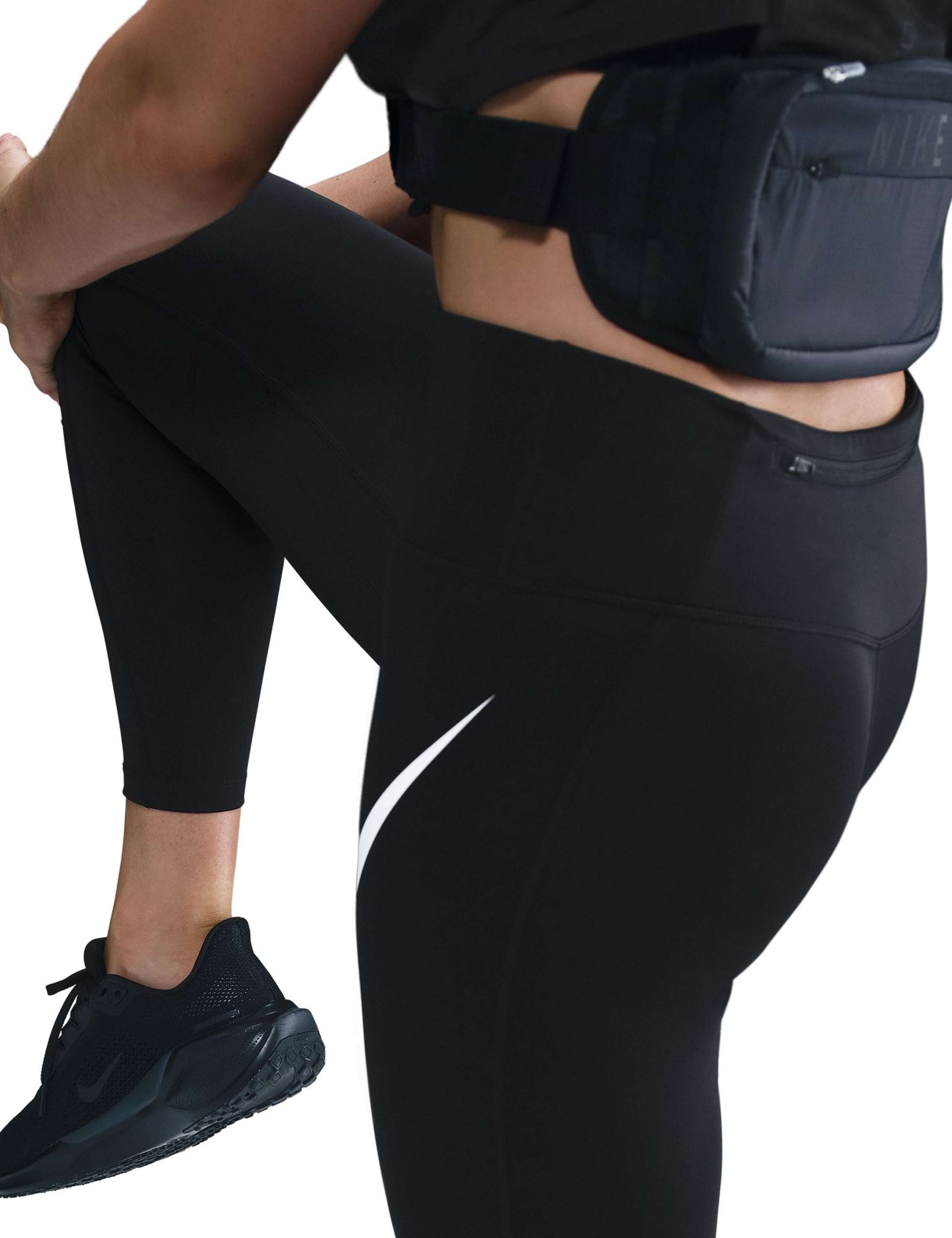 Tempo Swoosh Run High Waisted 7/8 Leggings 2 of 6