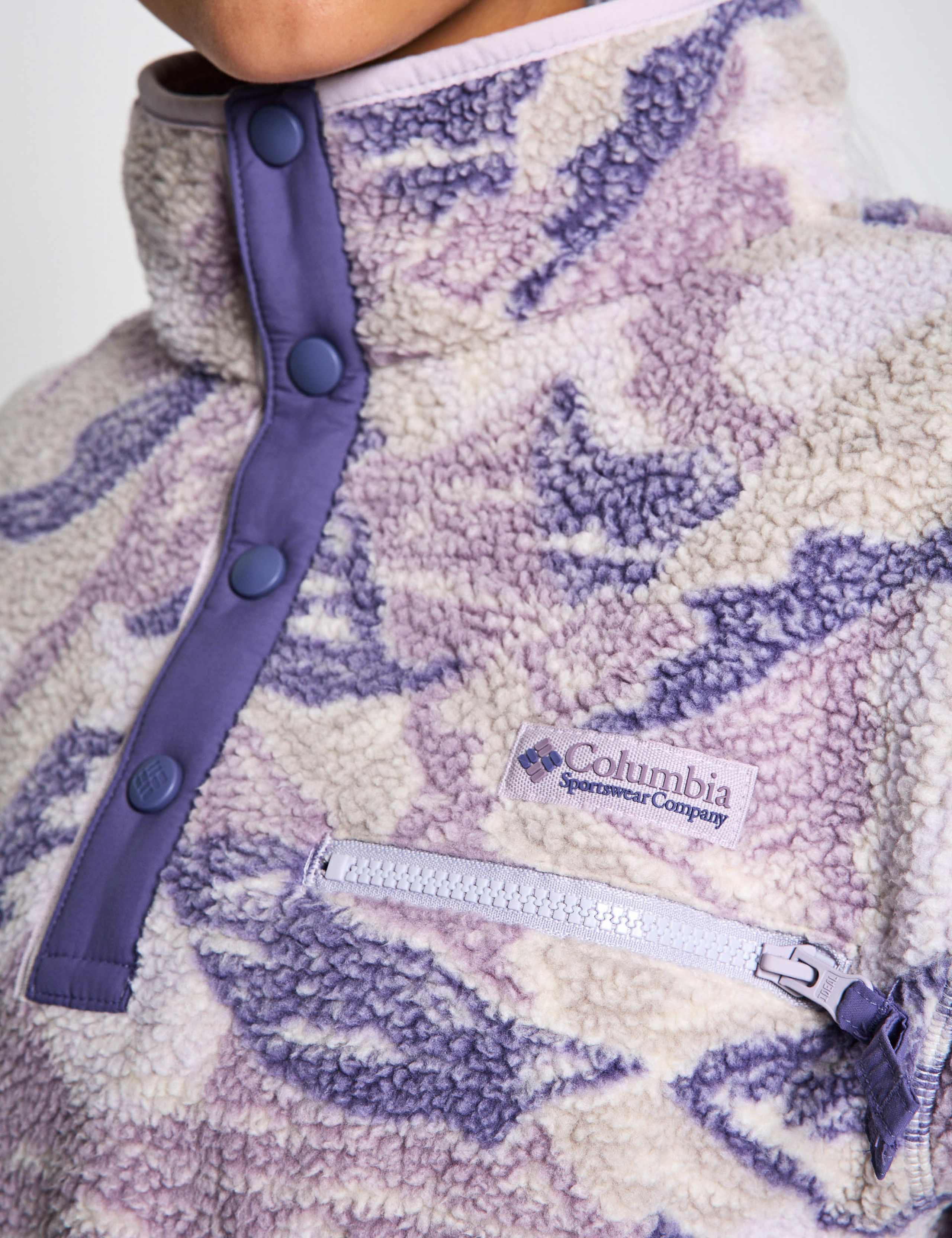 Helvetia Funnel Neck Fleece Sweatshirt 4 of 6