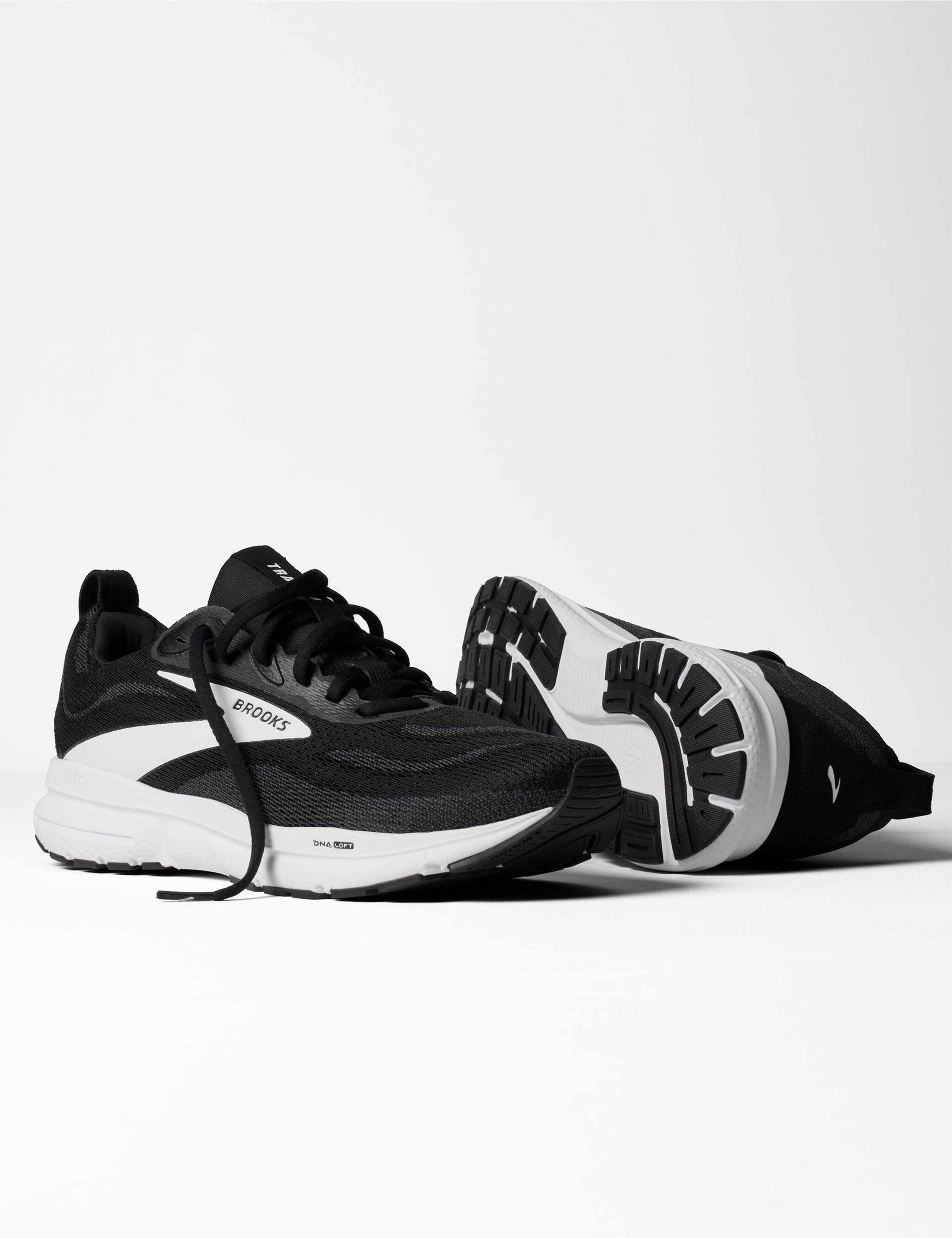 Trace 4 Running Trainers 2 of 6