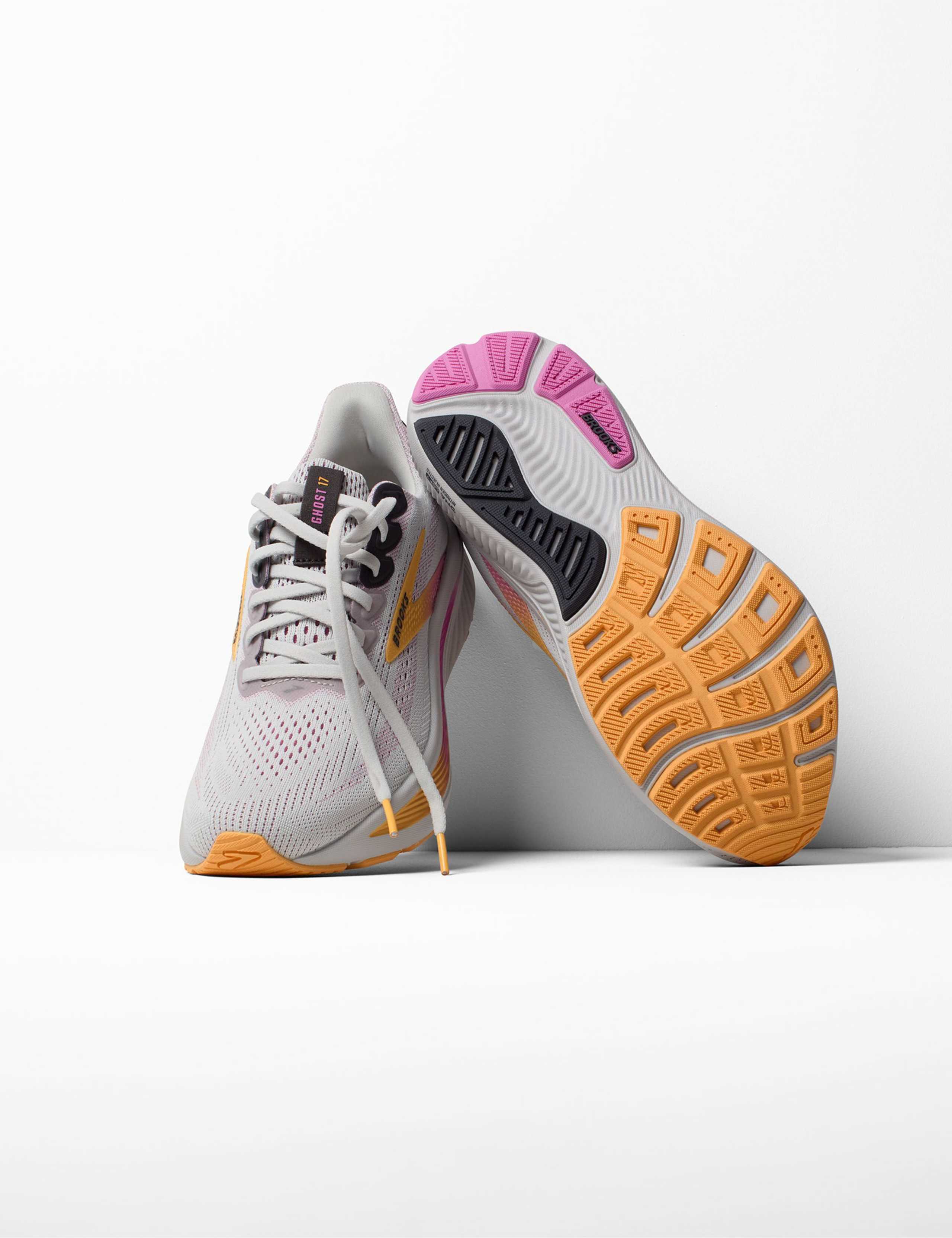 Ghost 17 Running Trainers 2 of 6