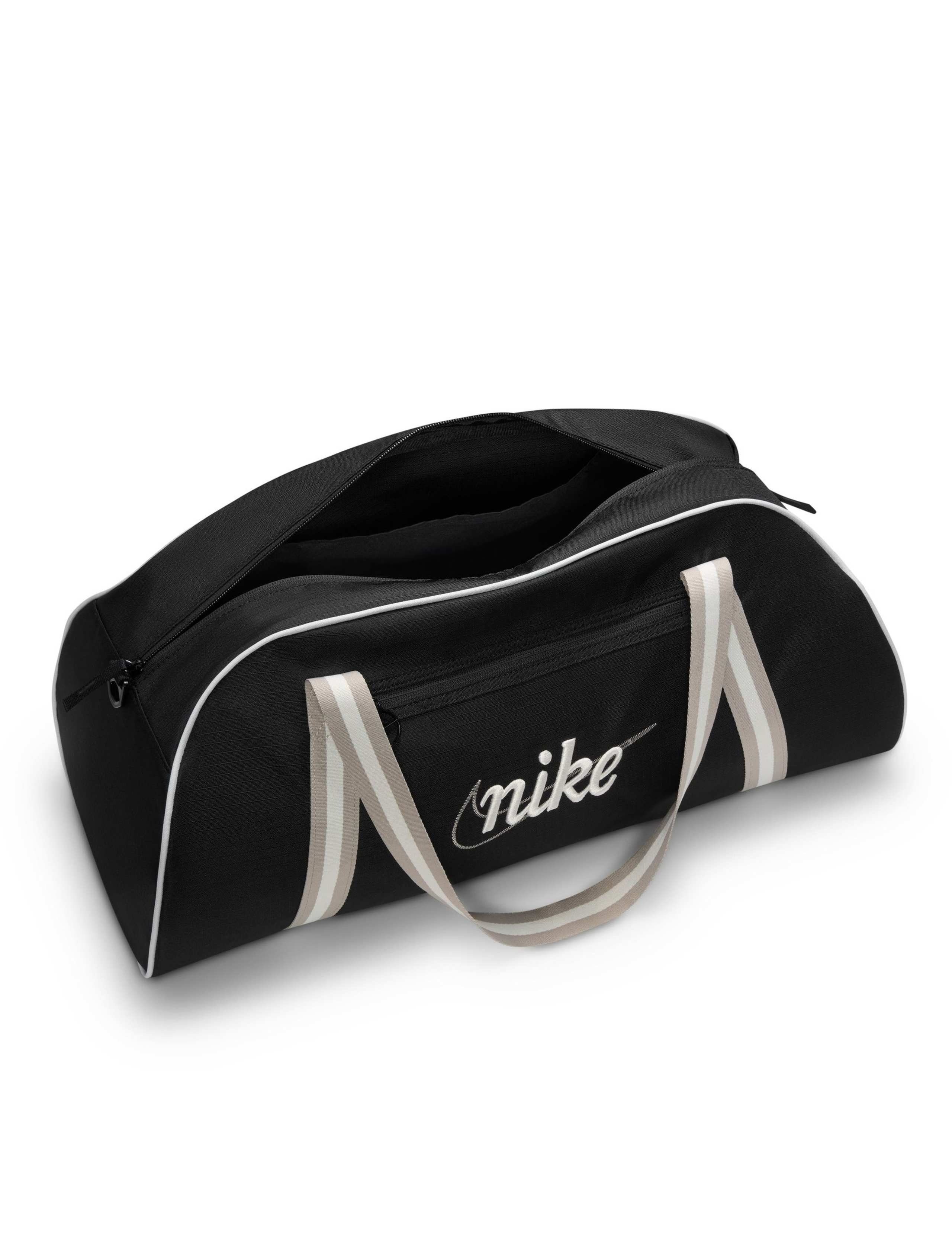 Gym Club Weekend Bag 4 of 6