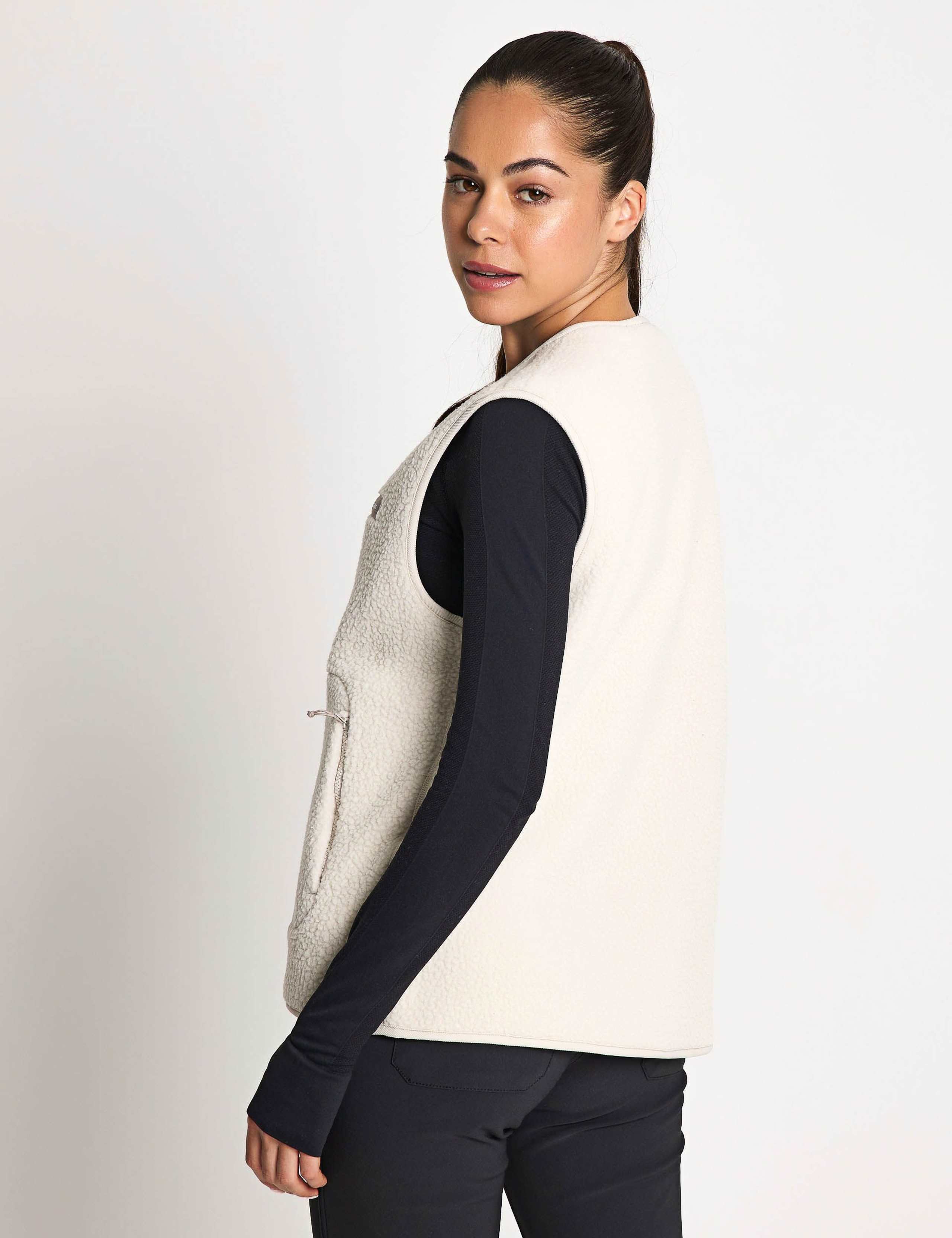 Hanby Fleece Gilet 4 of 5