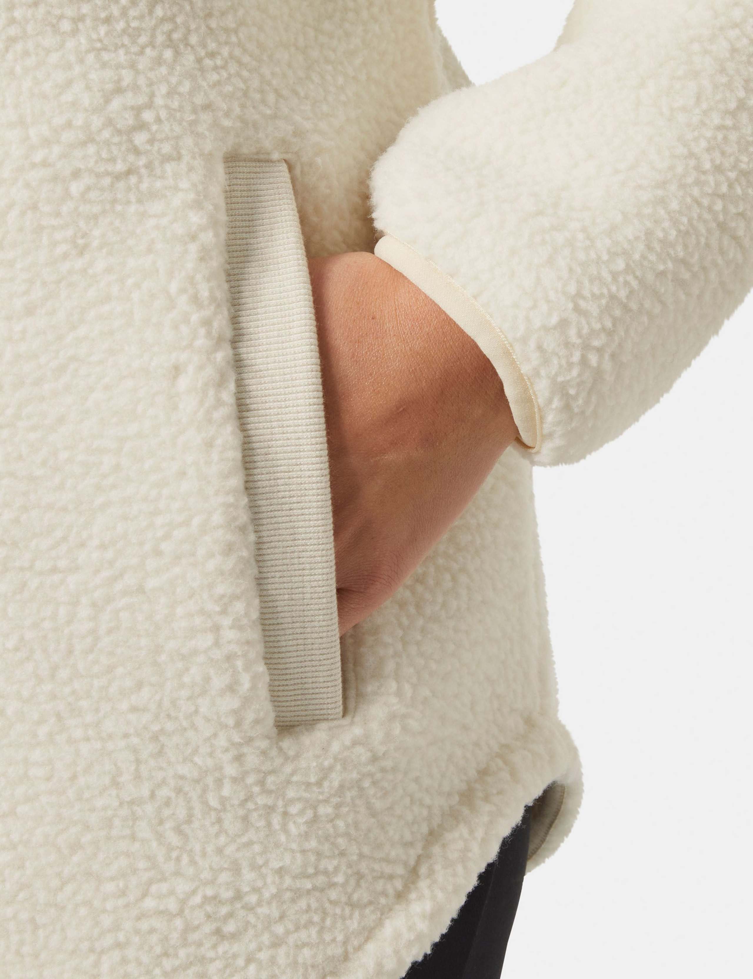 Bliss Houndstooth Half Zip Fleece Sweatshirt 4 of 5