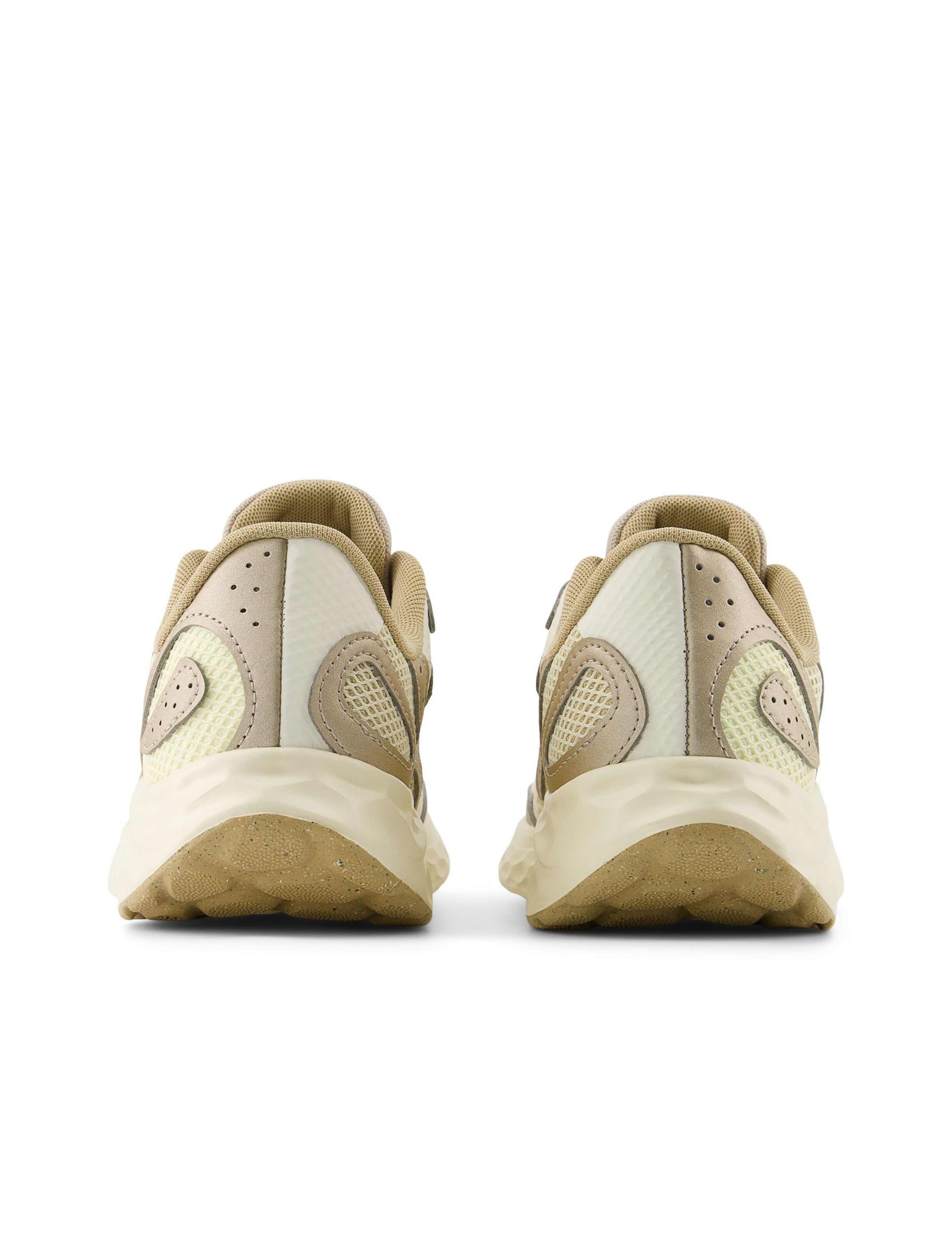 Fresh Foam Arishi V4 Trainers 8 of 11