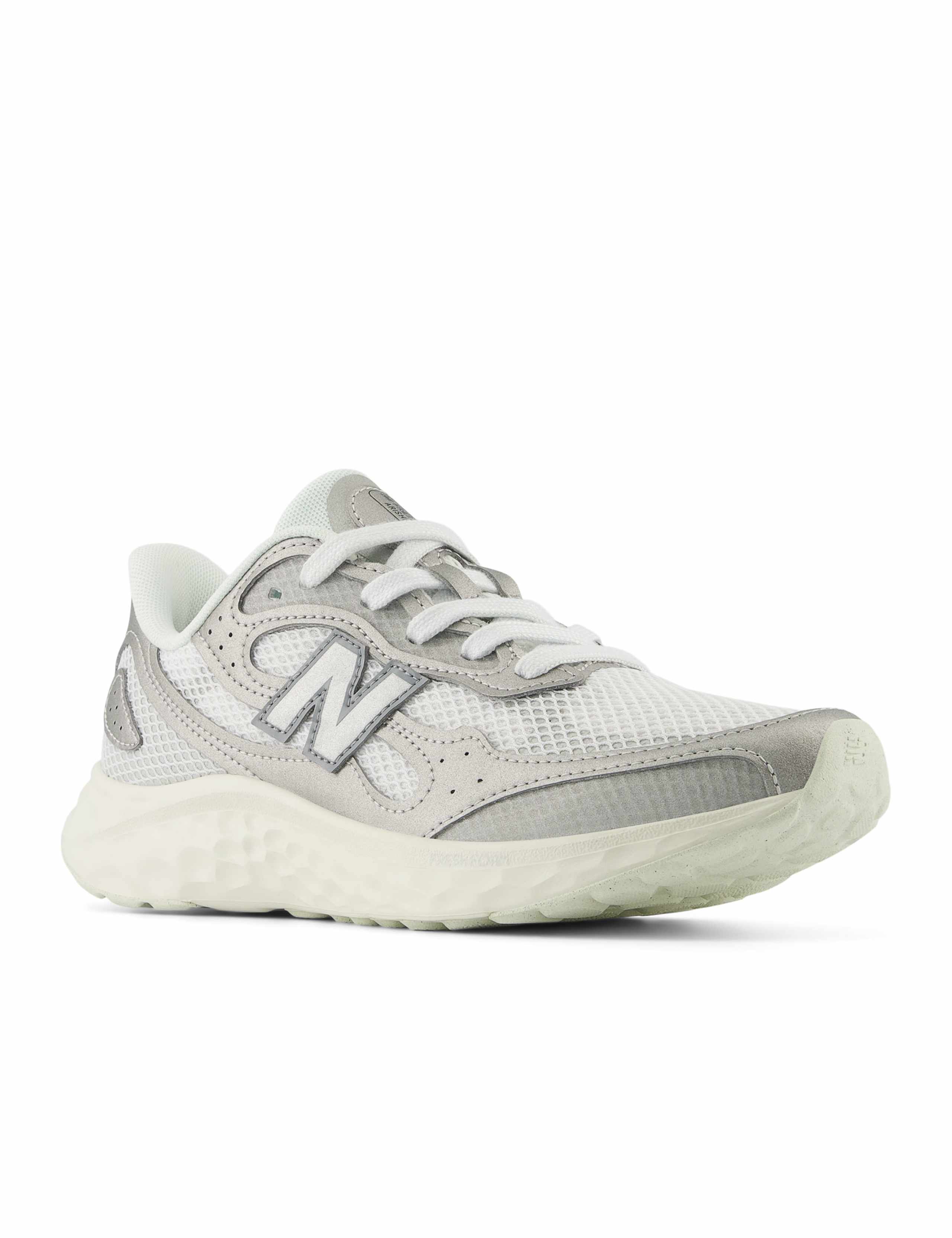 Fresh Foam Arishi V4 Trainers 2 of 5