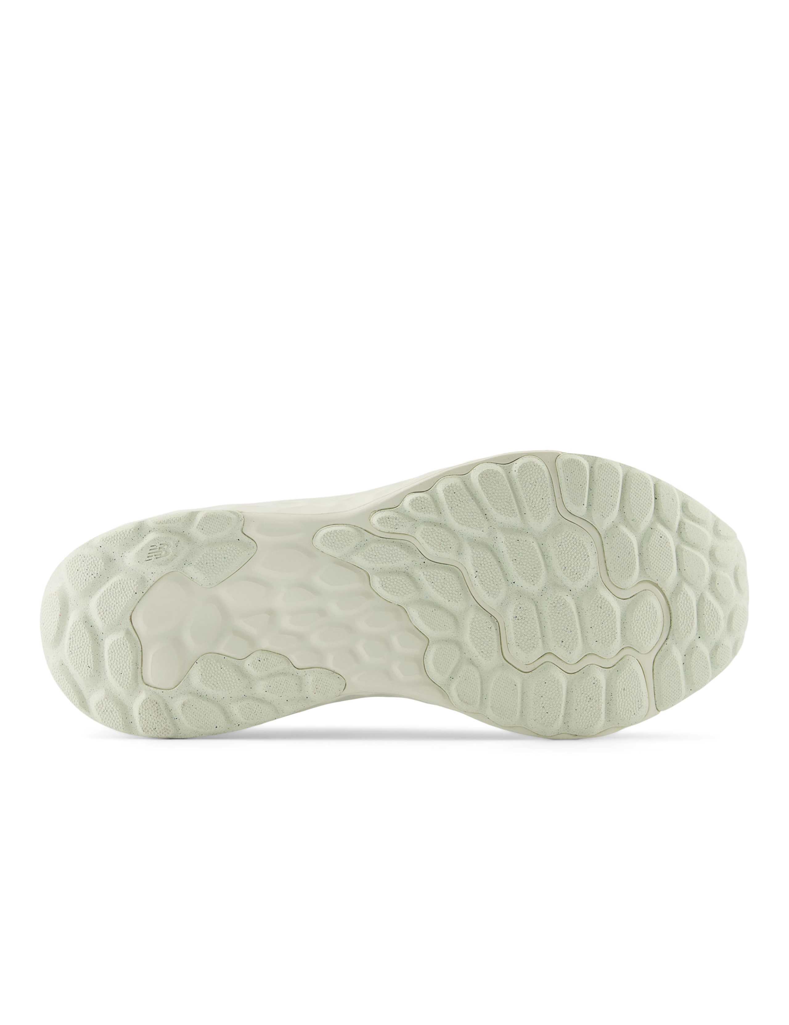 Fresh Foam Arishi V4 Trainers 4 of 5
