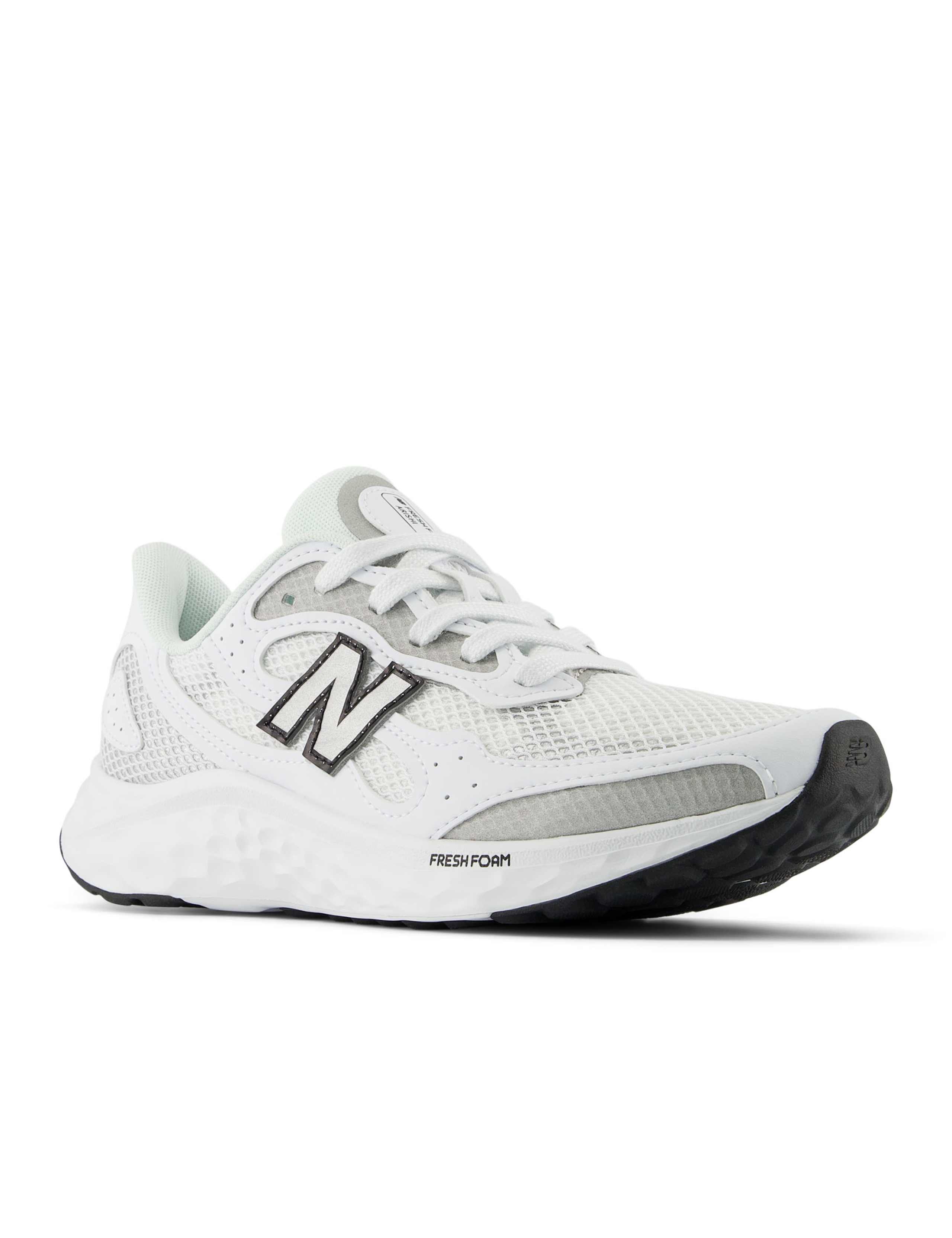 Fresh Foam Arishi V4 Trainers 4 of 5