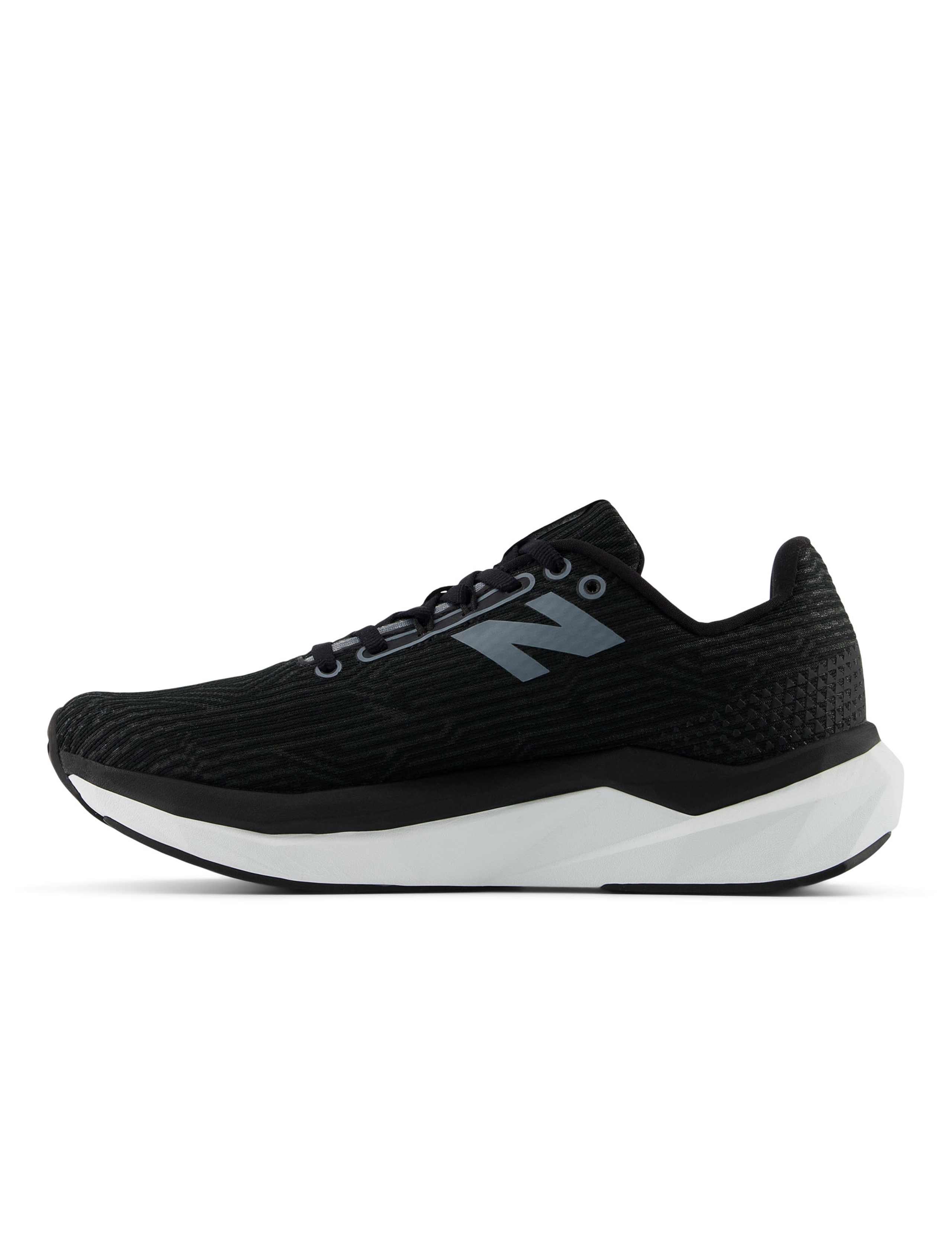 FuelCell Propel V5 Trainers 5 of 6