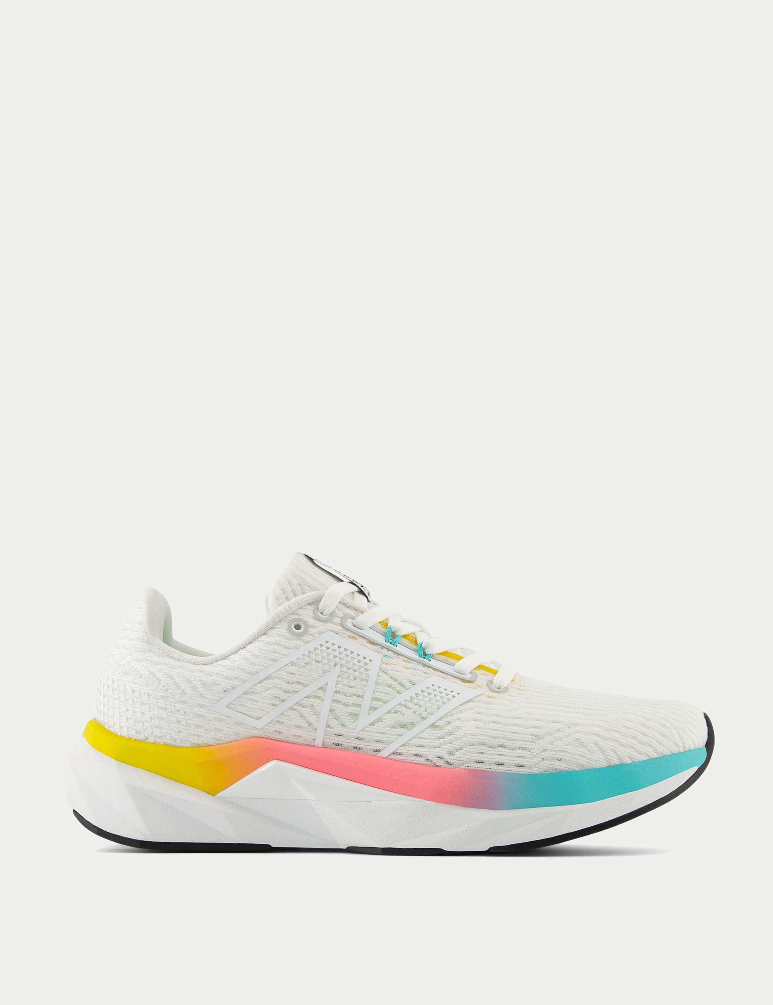 FuelCell Propel V5 Trainers 1 of 6