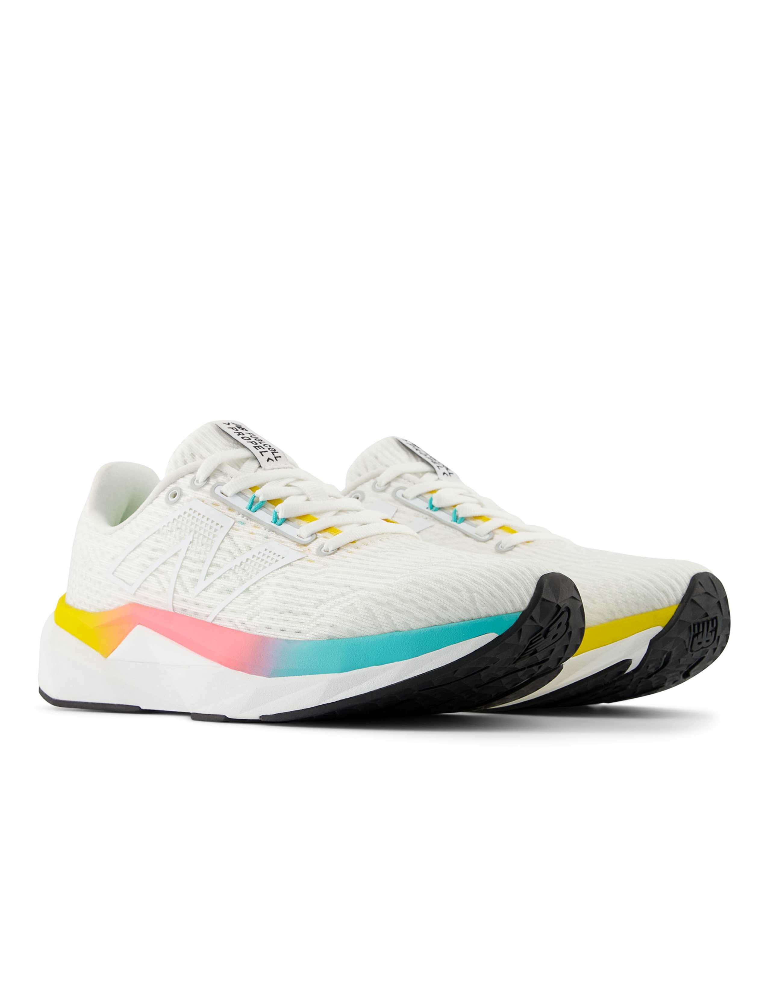 FuelCell Propel V5 Trainers 2 of 6