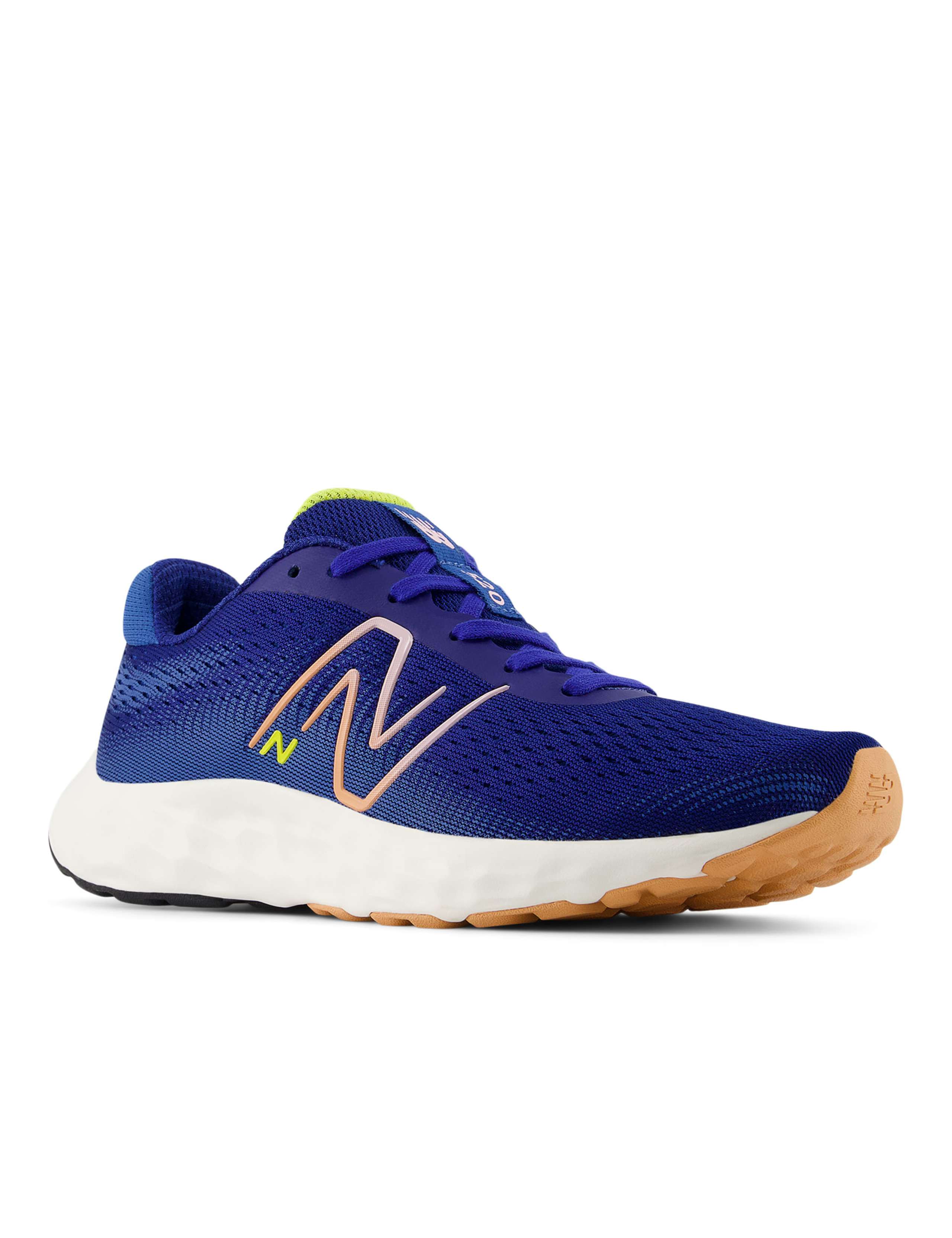 520v8 Sports Trainers 4 of 5