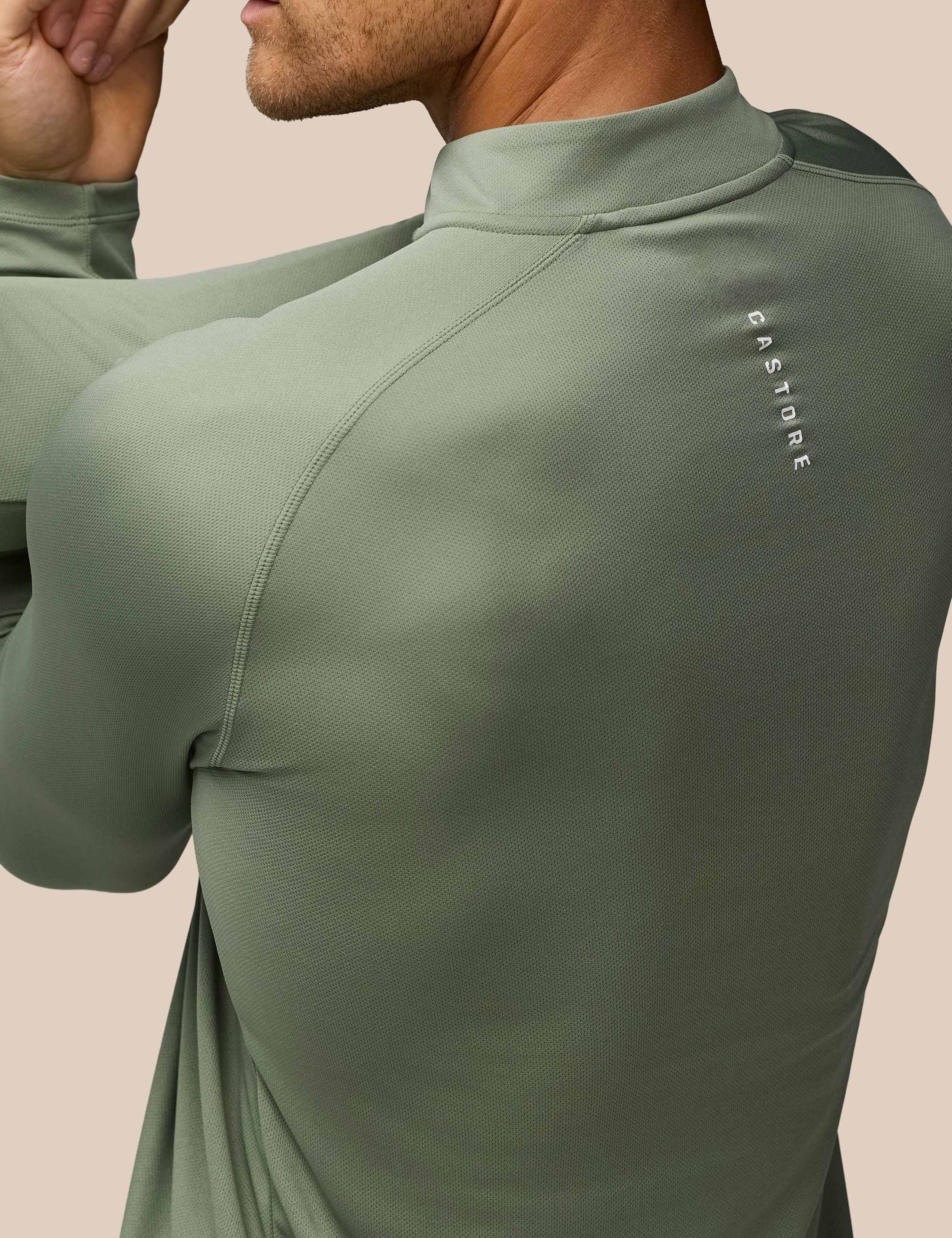 Lightweight Half Zip Training Top 4 of 7