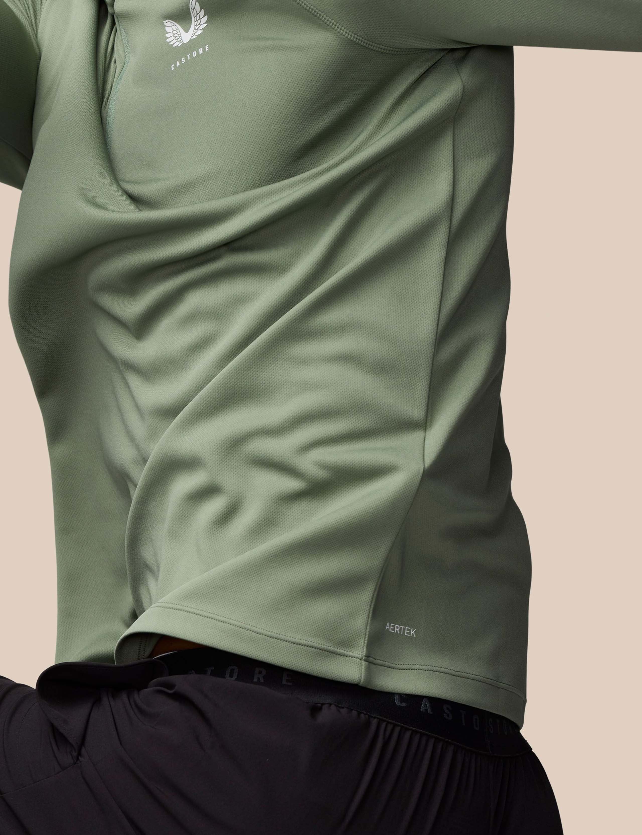 Lightweight Half Zip Training Top 7 of 7