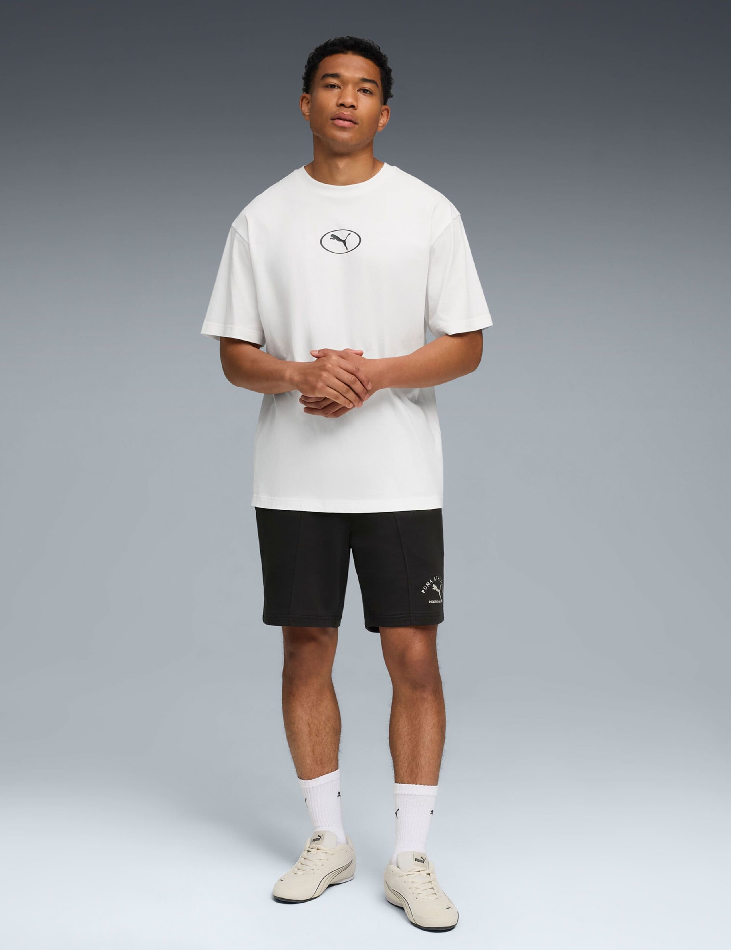 Cotton Rich Class 8" Pintuck Short 4 of 4