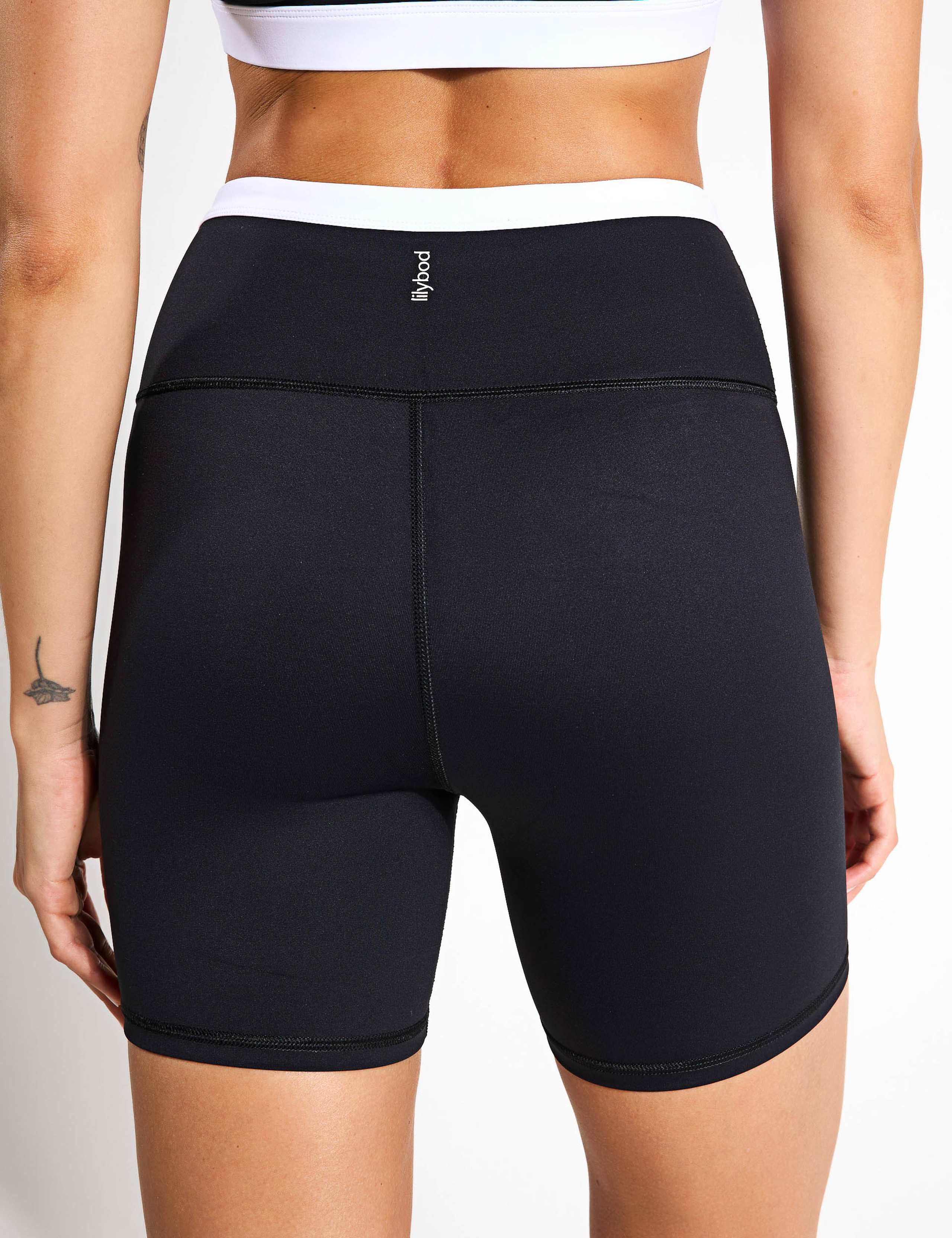 Sara 5 High Waisted Gym Shorts 3 of 4