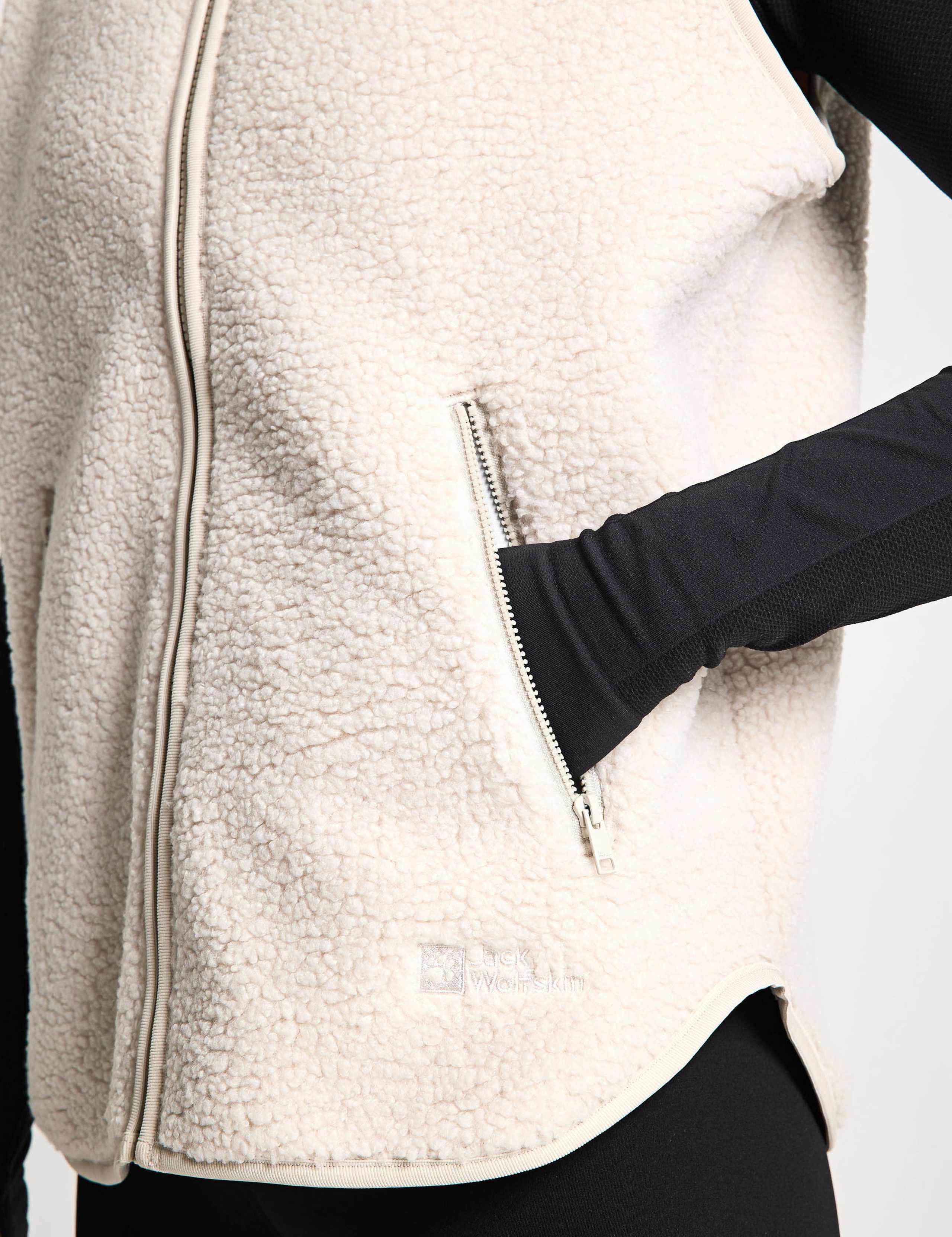 High Curl Relaxed Gilet 6 of 7