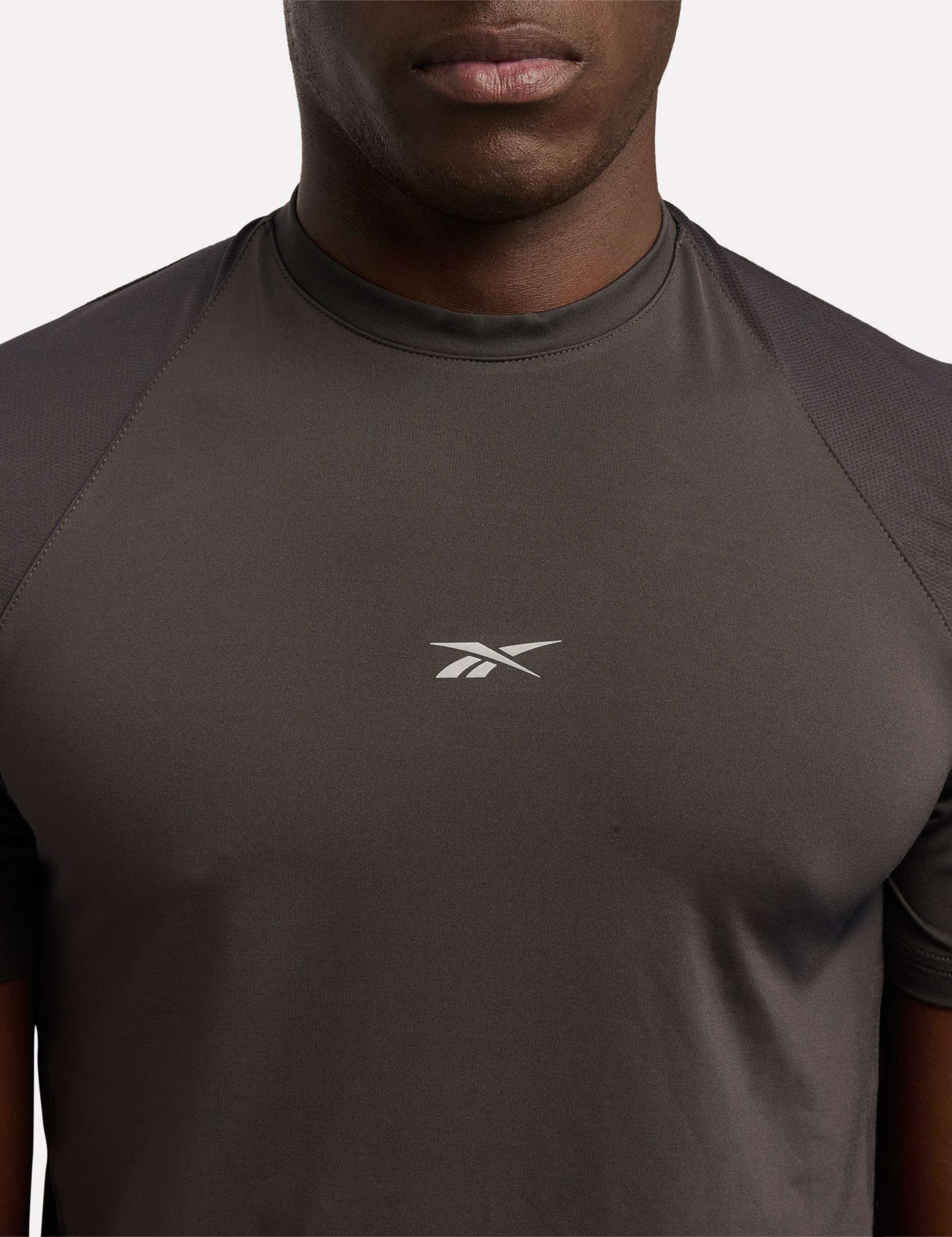Speed Lightweight Running T-Shirt 4 of 4