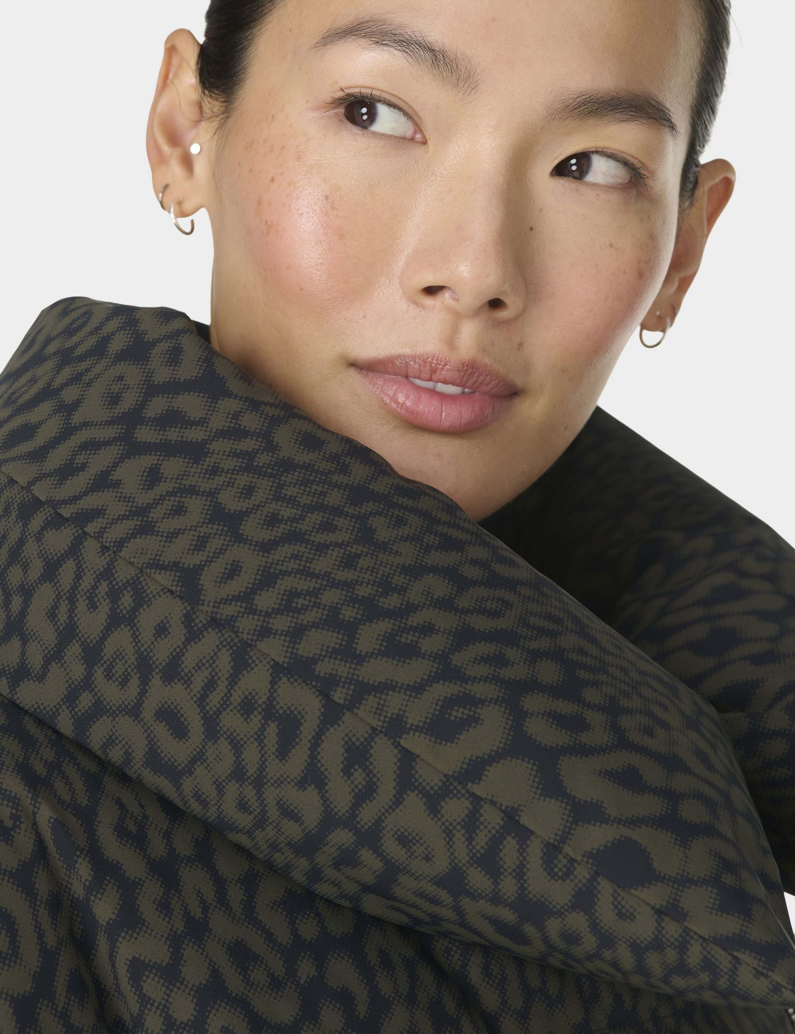 Nimbus CloudWeight Cropped Puffer Jacket 6 of 9