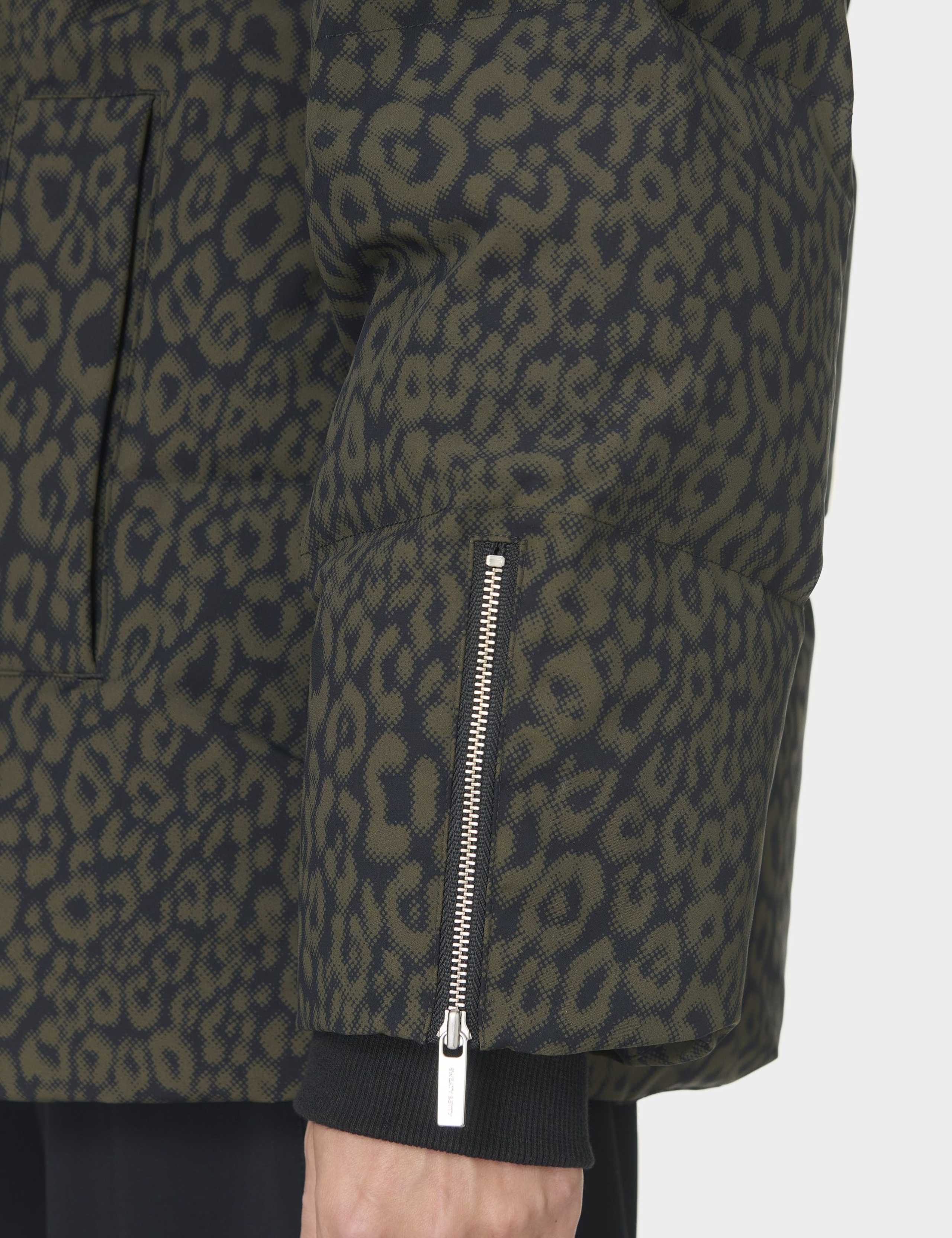 Nimbus CloudWeight Cropped Puffer Jacket 8 of 9