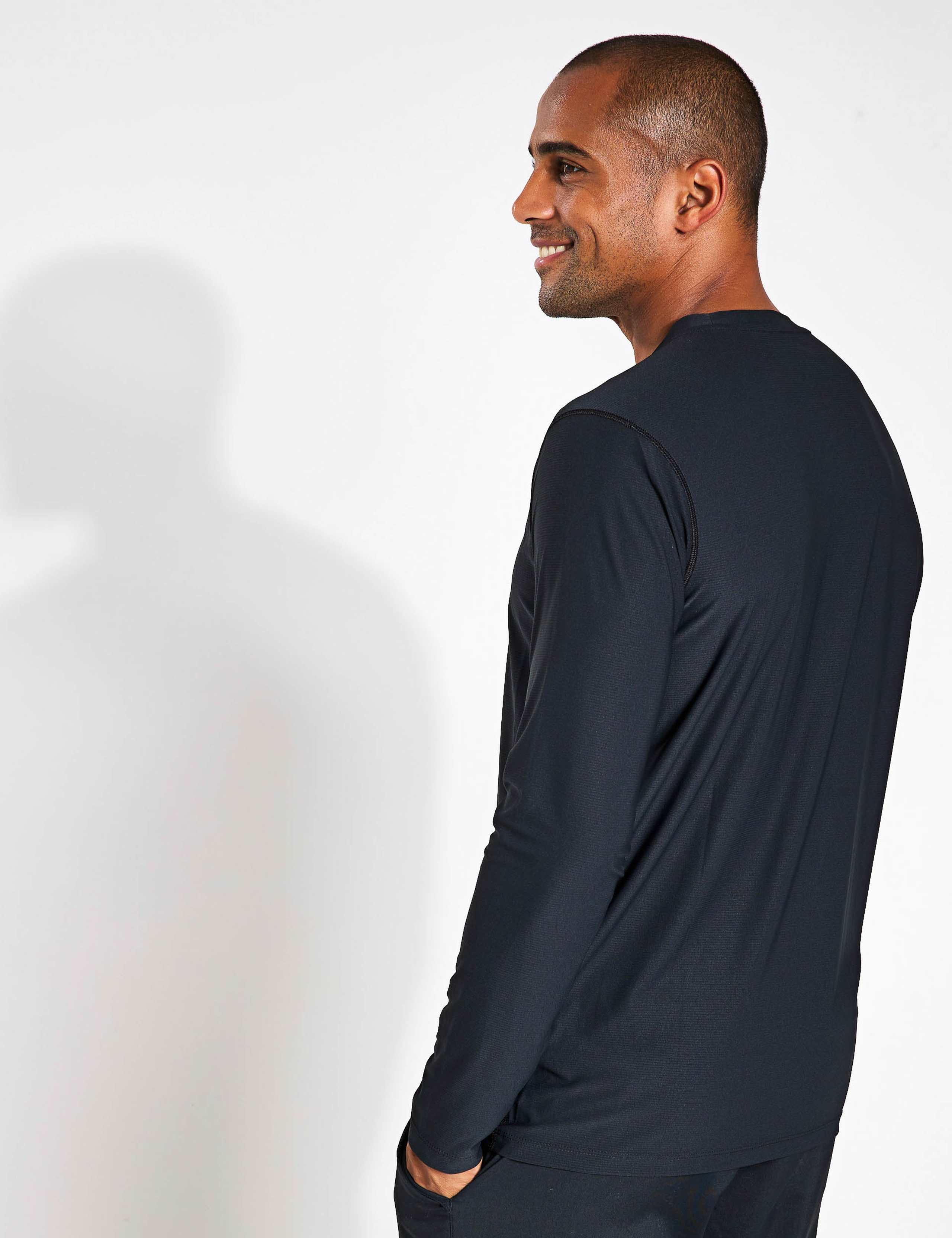 24/7 Tech Crew Neck Baselayer Top 3 of 5