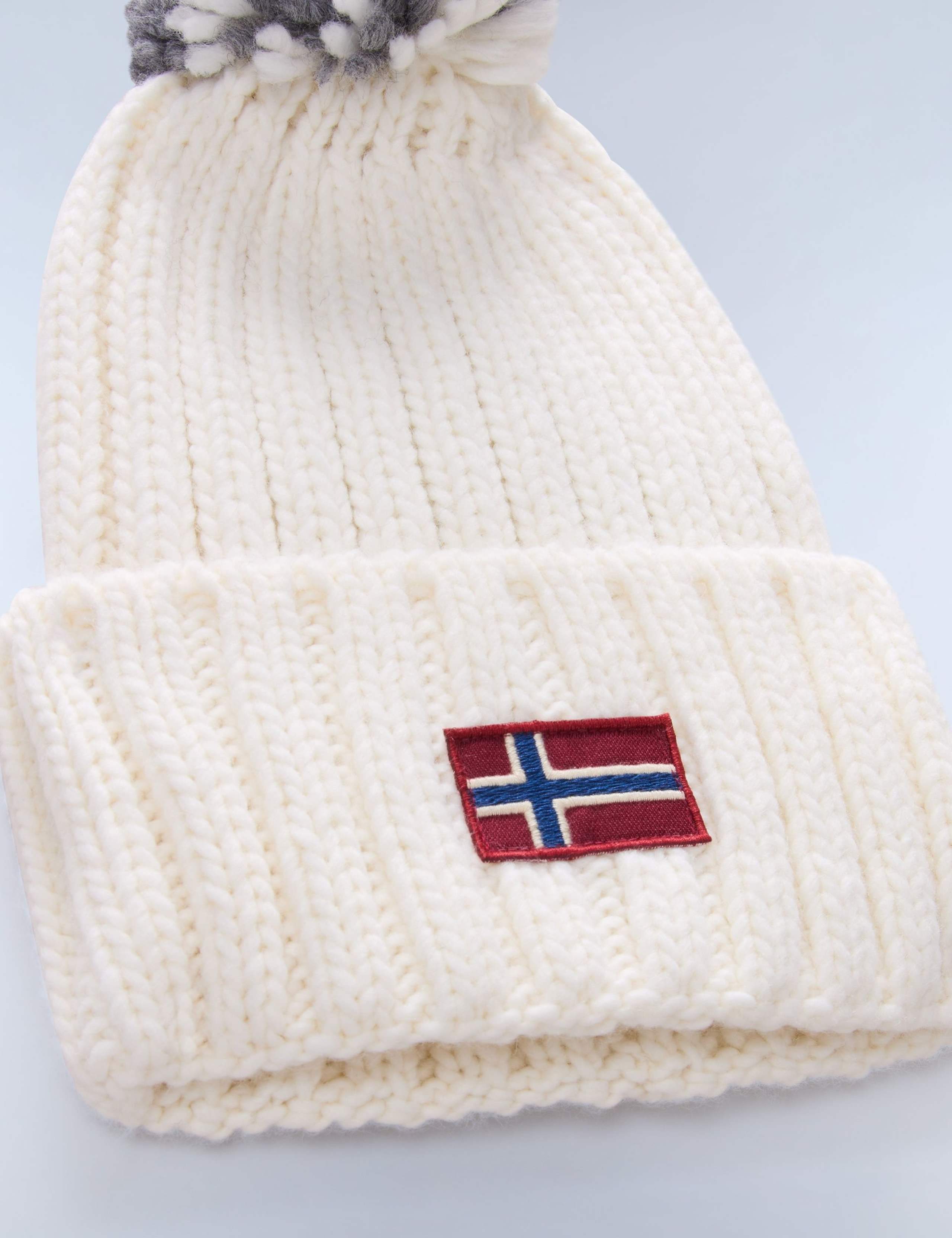 Semiury Beanie Hat with Wool 3 of 3