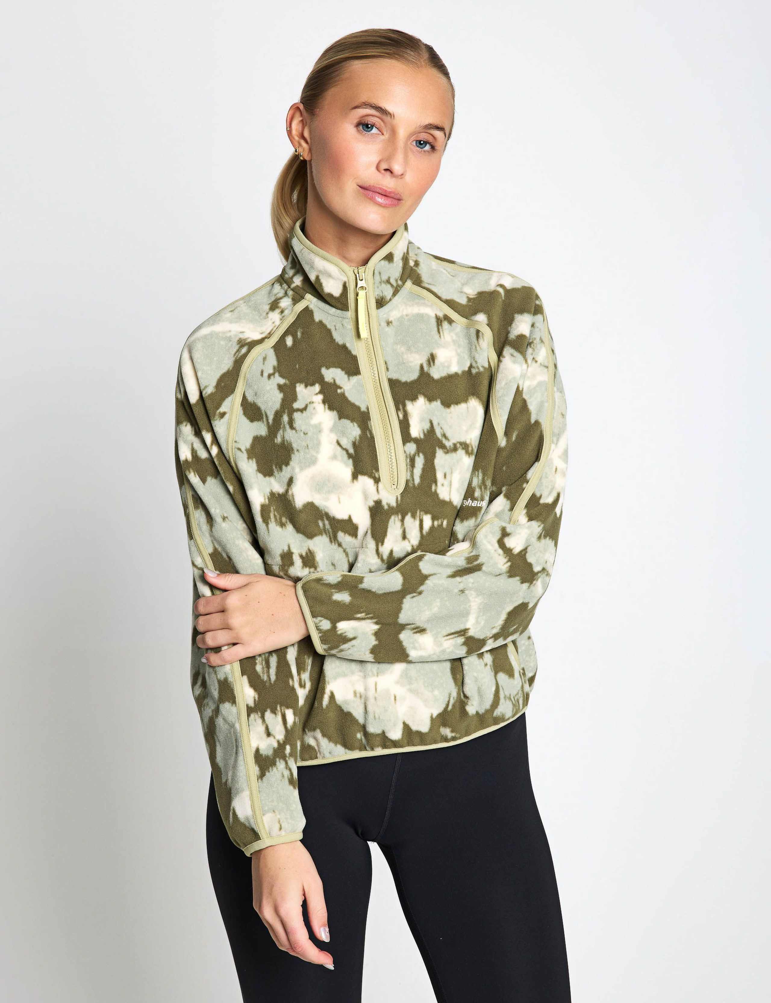 Bamburgh Printed Half Zip Funnel Neck Fleece 1 of 6