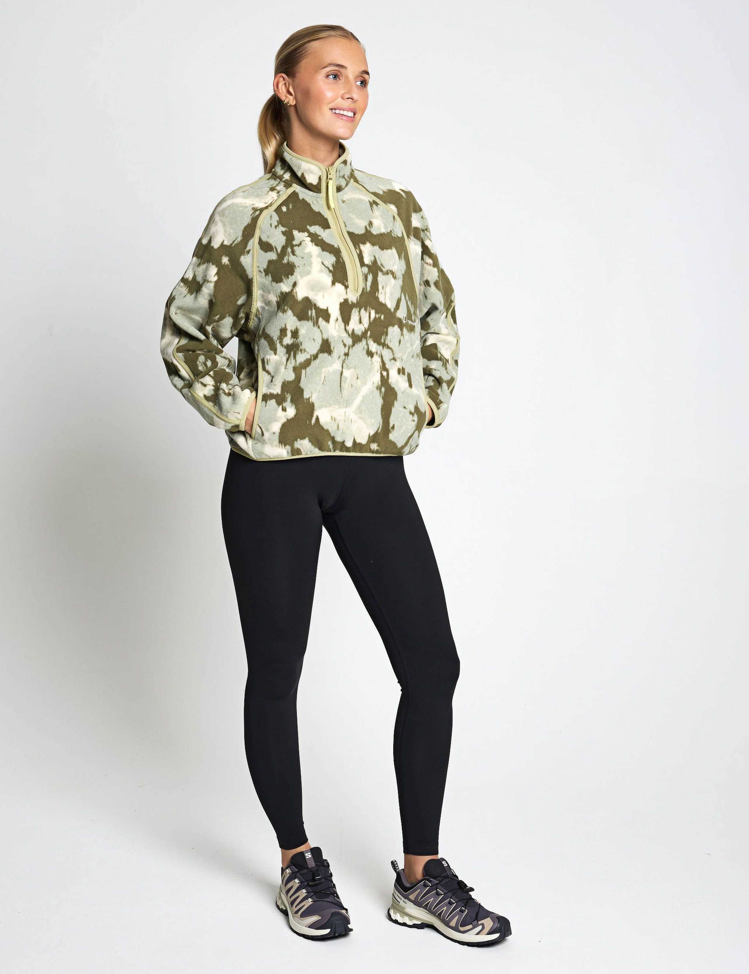 Bamburgh Printed Half Zip Funnel Neck Fleece 3 of 6