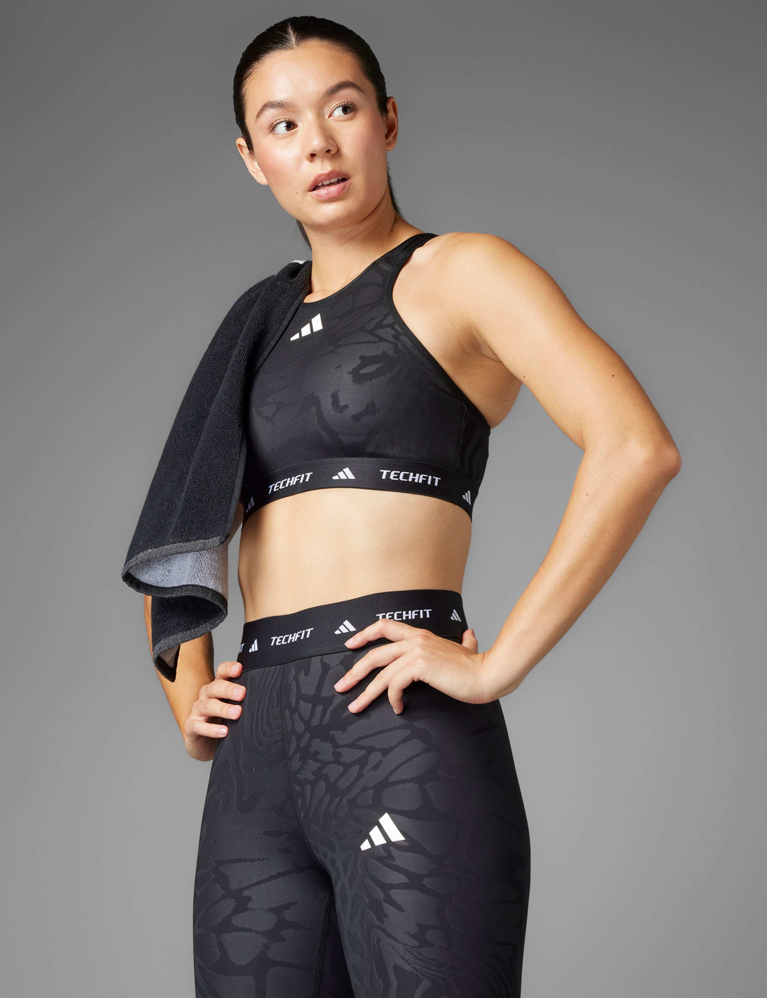 Techfit Medium Support Sports Bra A-D 5 of 8