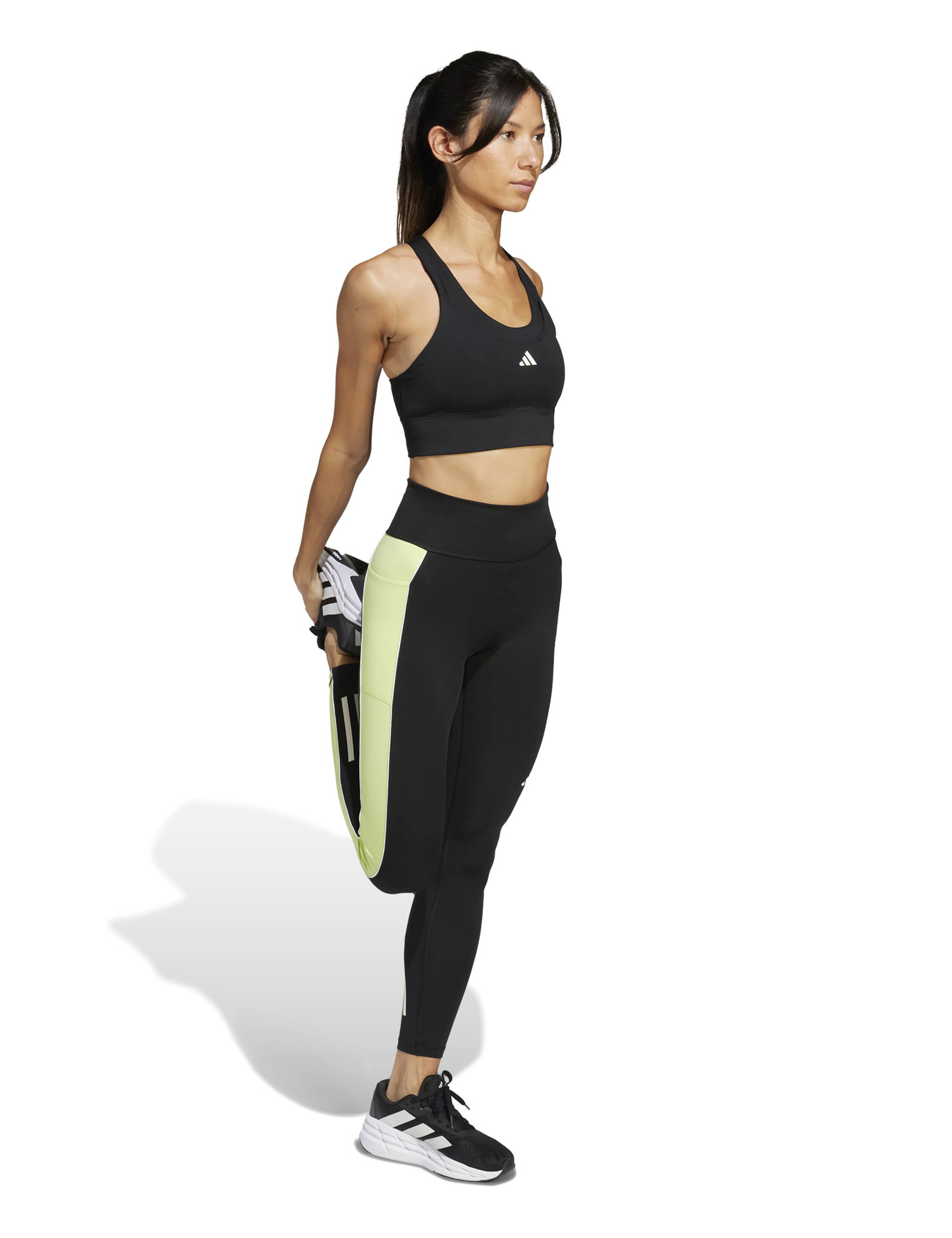 Run Pocket Medium Support Sports Bra A-D 3 of 6