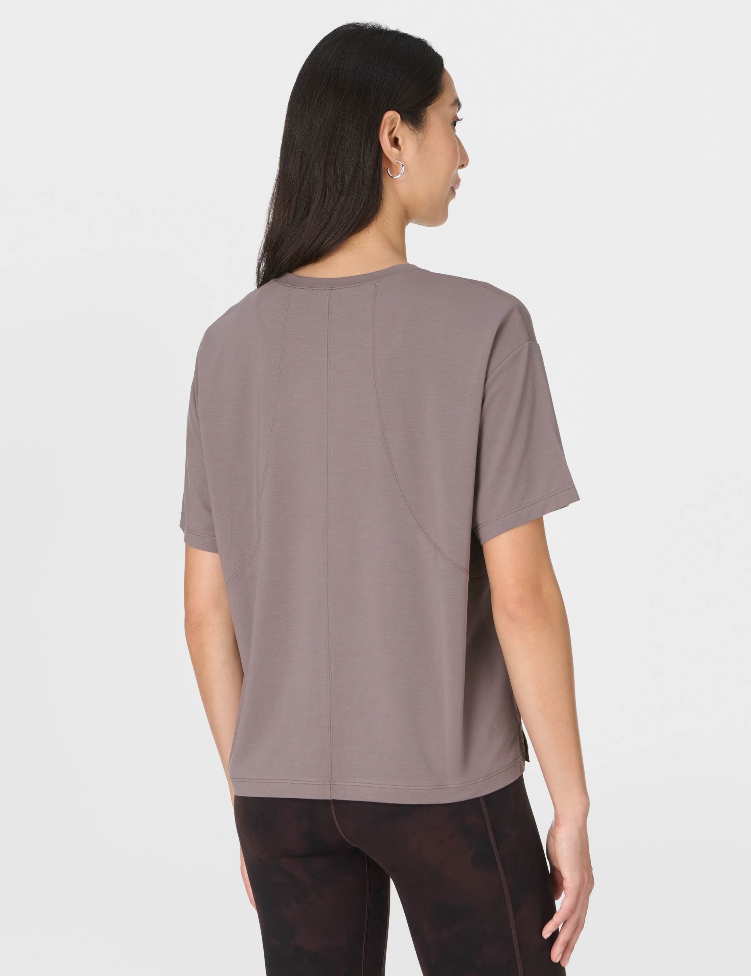 Soft Flow Studio Crew Neck Relaxed T-Shirt 4 of 8