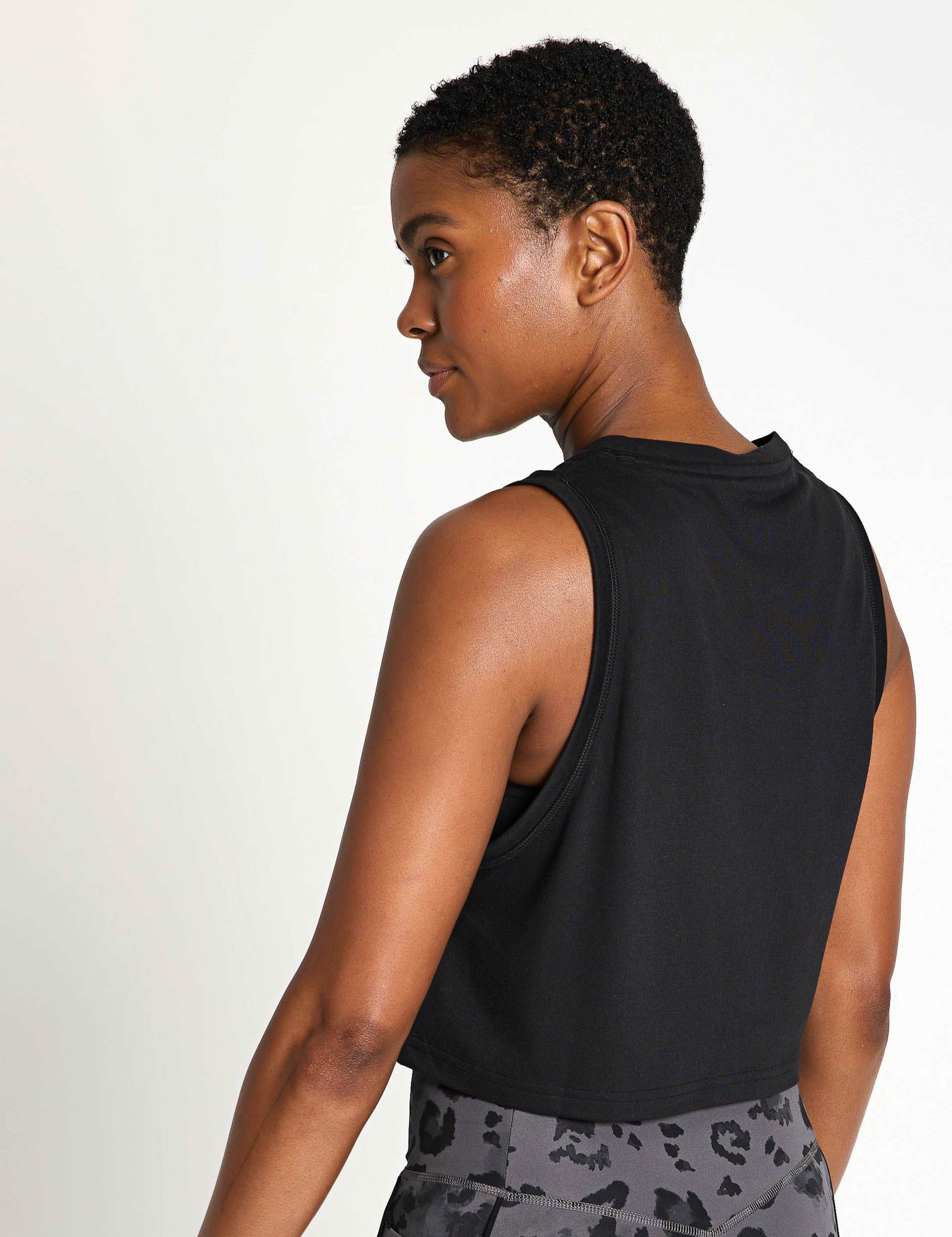 Train Essentials Crew Neck Boxy Vest Top 2 of 4