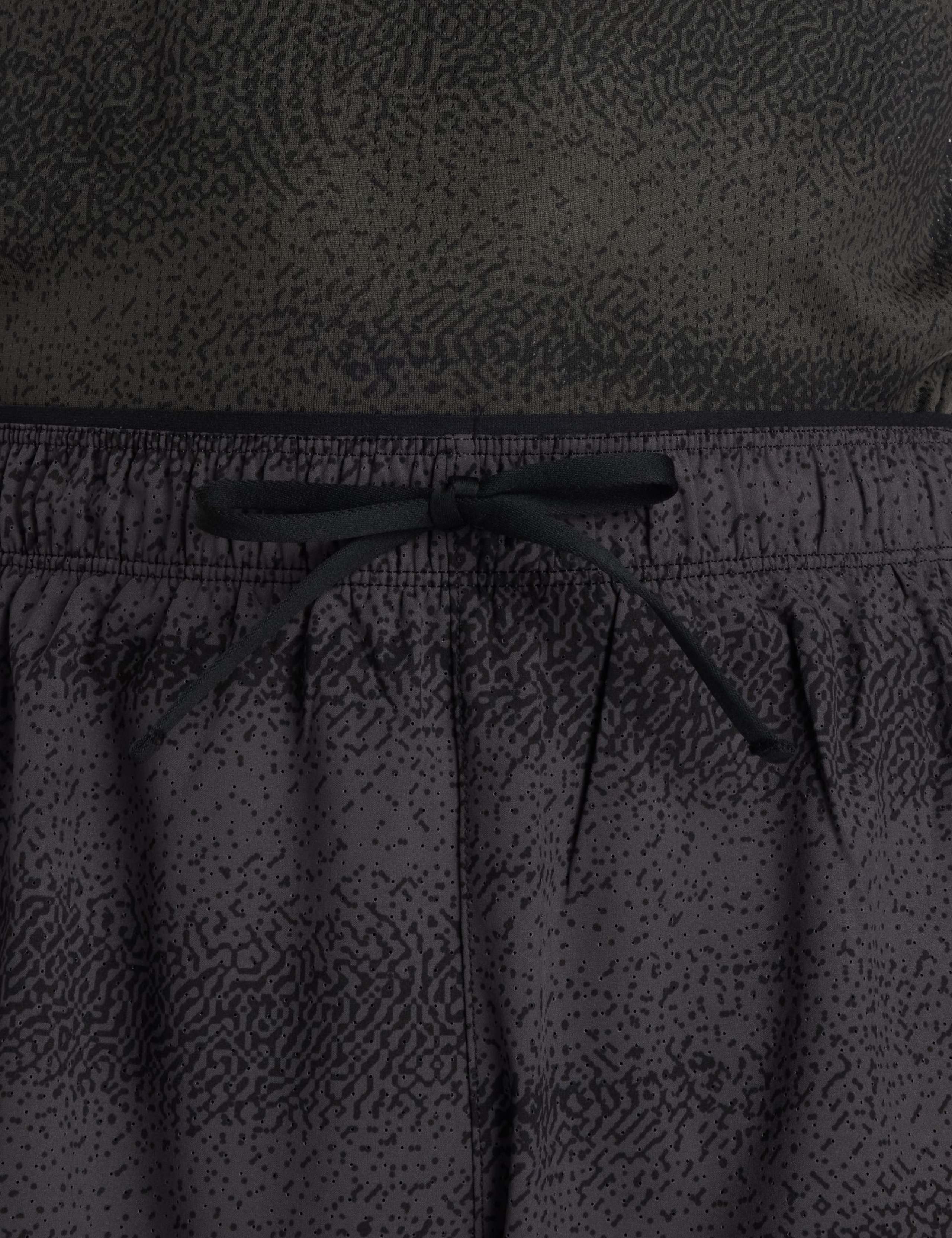 Printed Stretch Zip Pocket Running Shorts 7 of 7