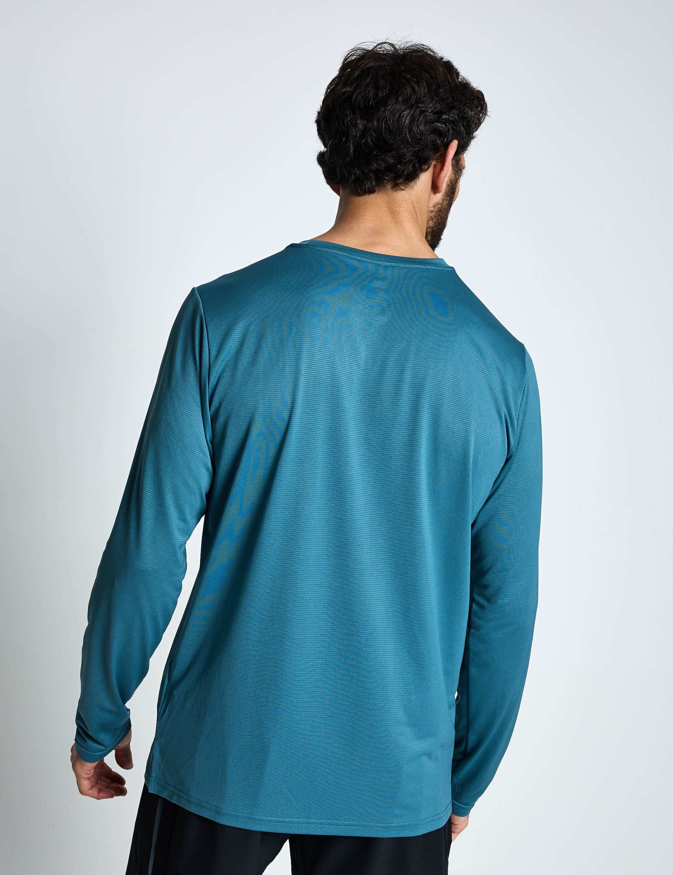 Essential Crew Neck Long Sleeve Top 2 of 4