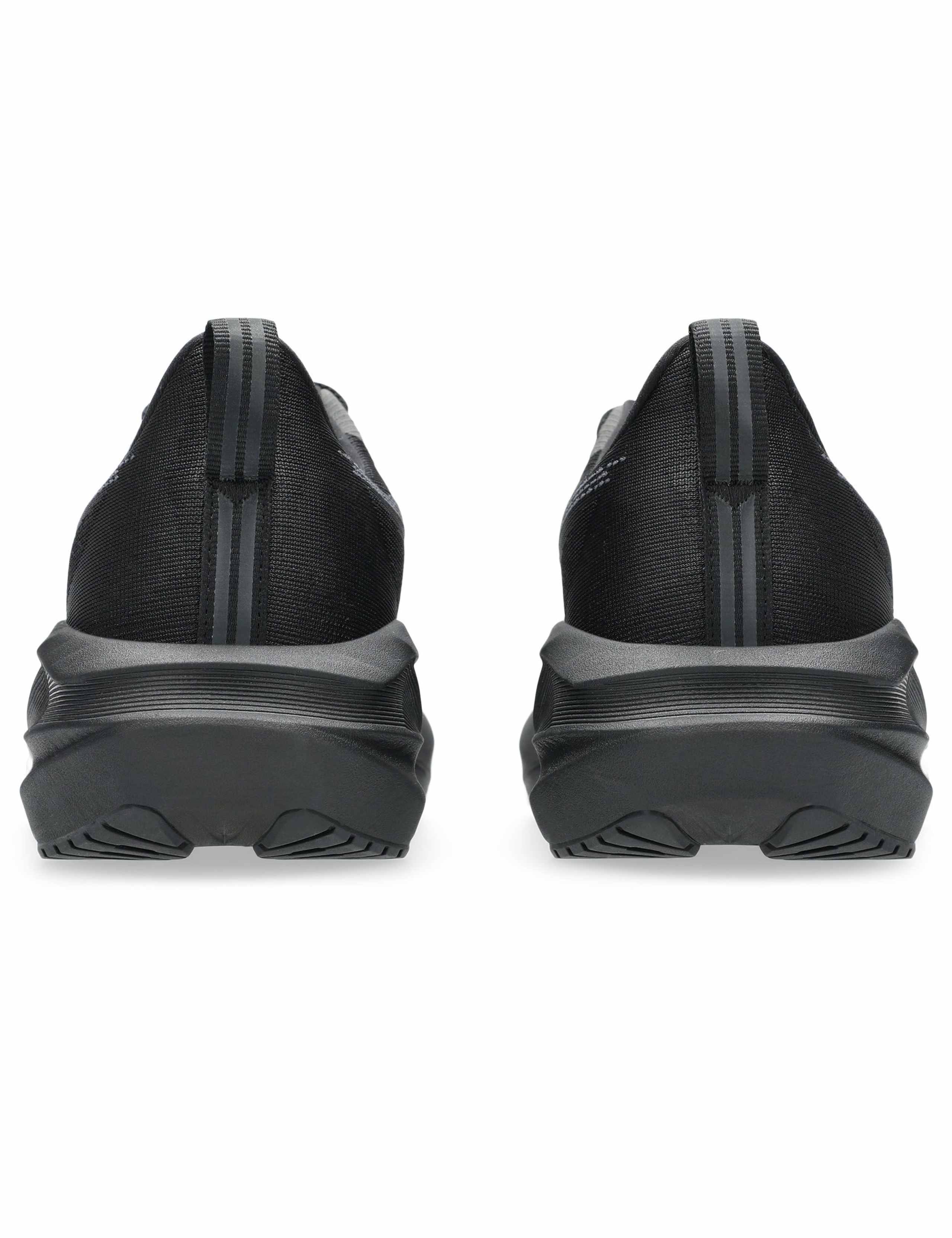 NOVABLAST 5 Running Trainers 2 of 8