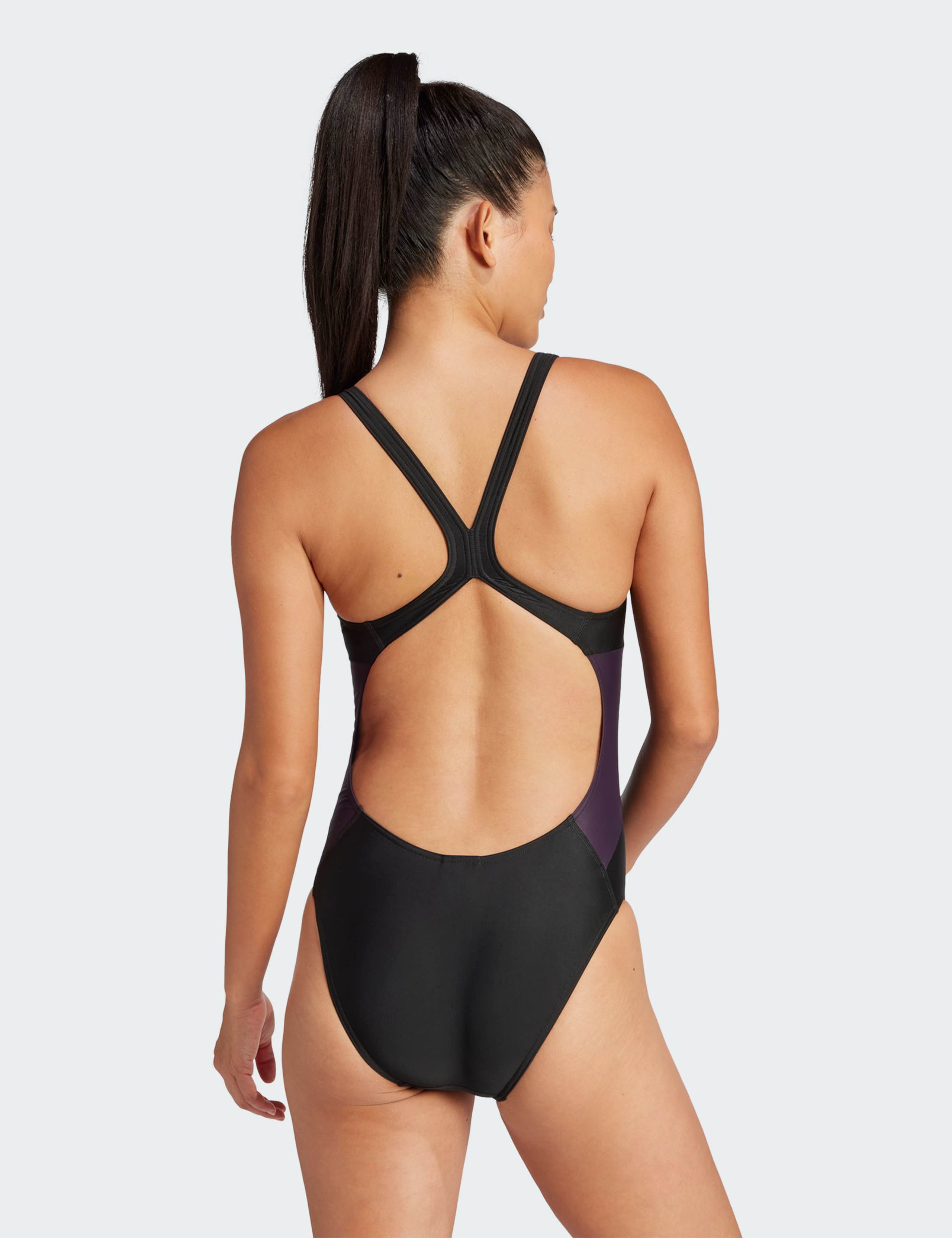 Colorblock C-Back Scoop Neck Swimsuit 3 of 5