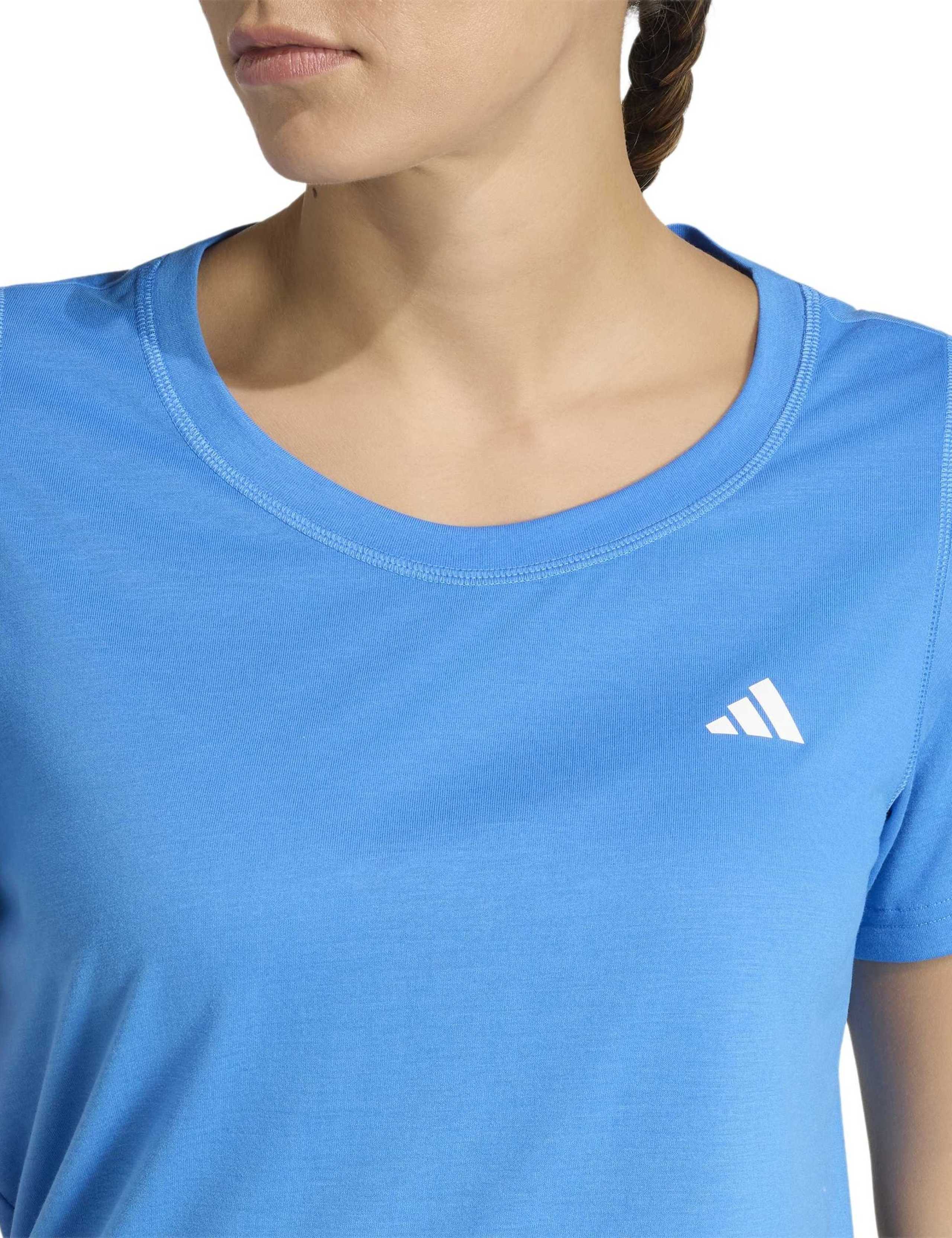 Workout Essentials Scoop Neck T-Shirt 3 of 6