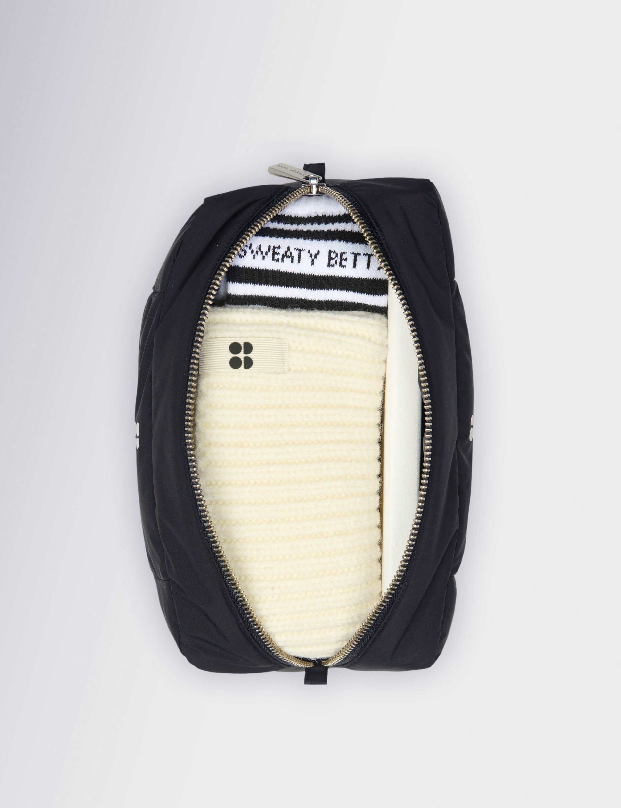 The Nimbus Roam Padded Cross Body Bag 4 of 6