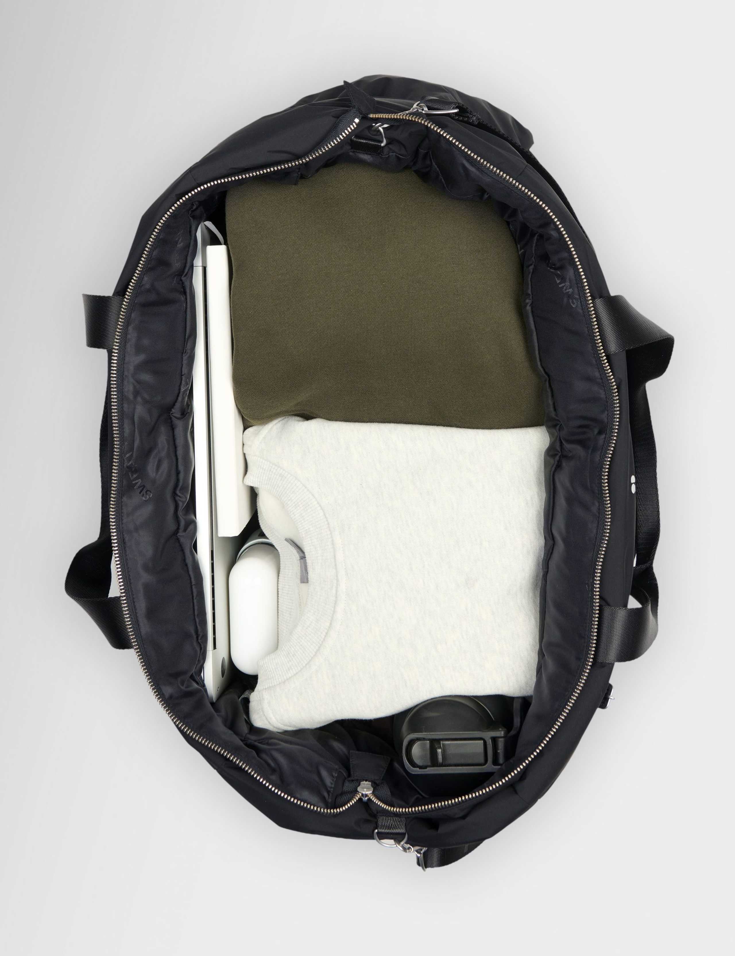 The Nimbus Roam Water Resistant Weekend Bag 5 of 7