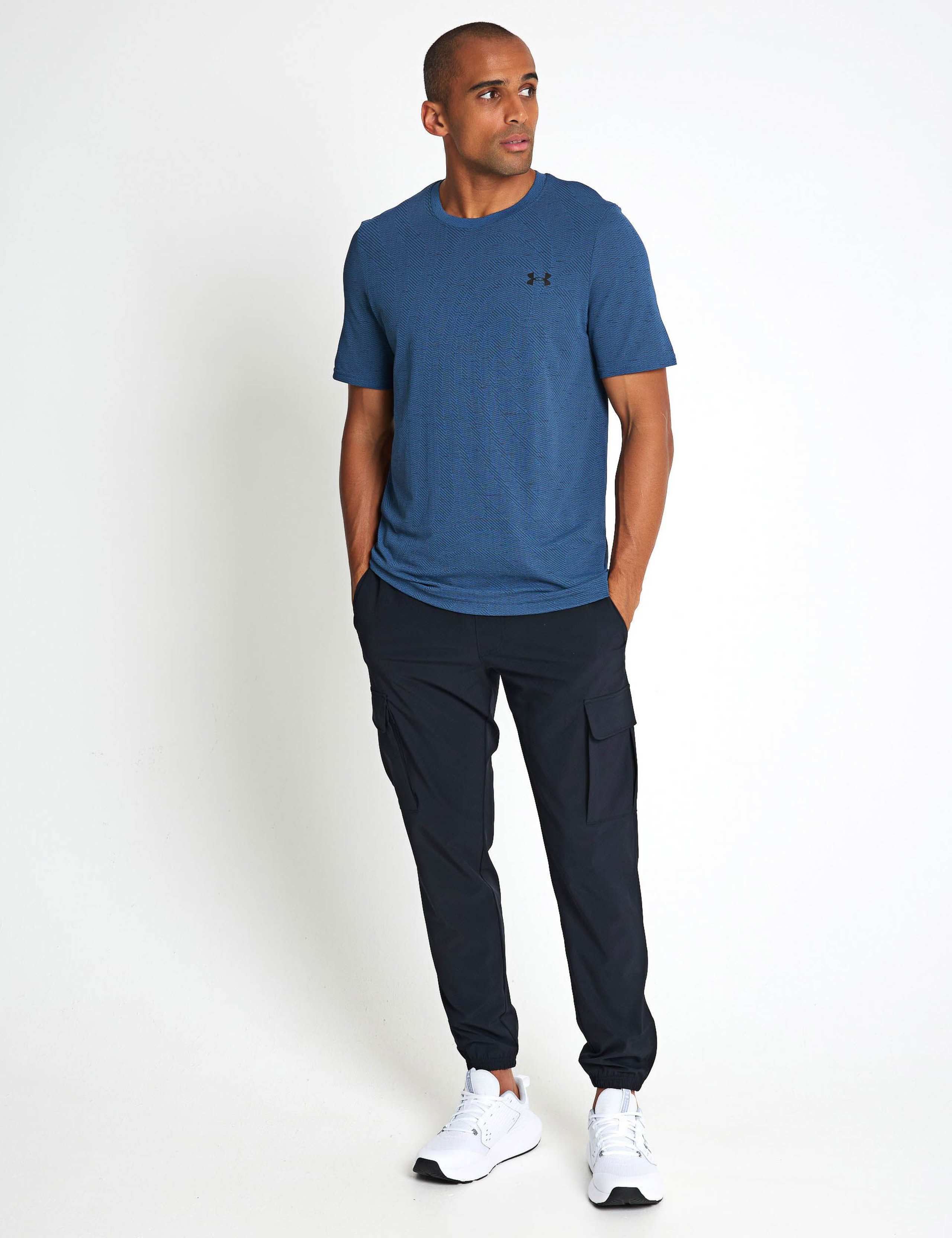 Vanish Seamless T-Shirt 2 of 4