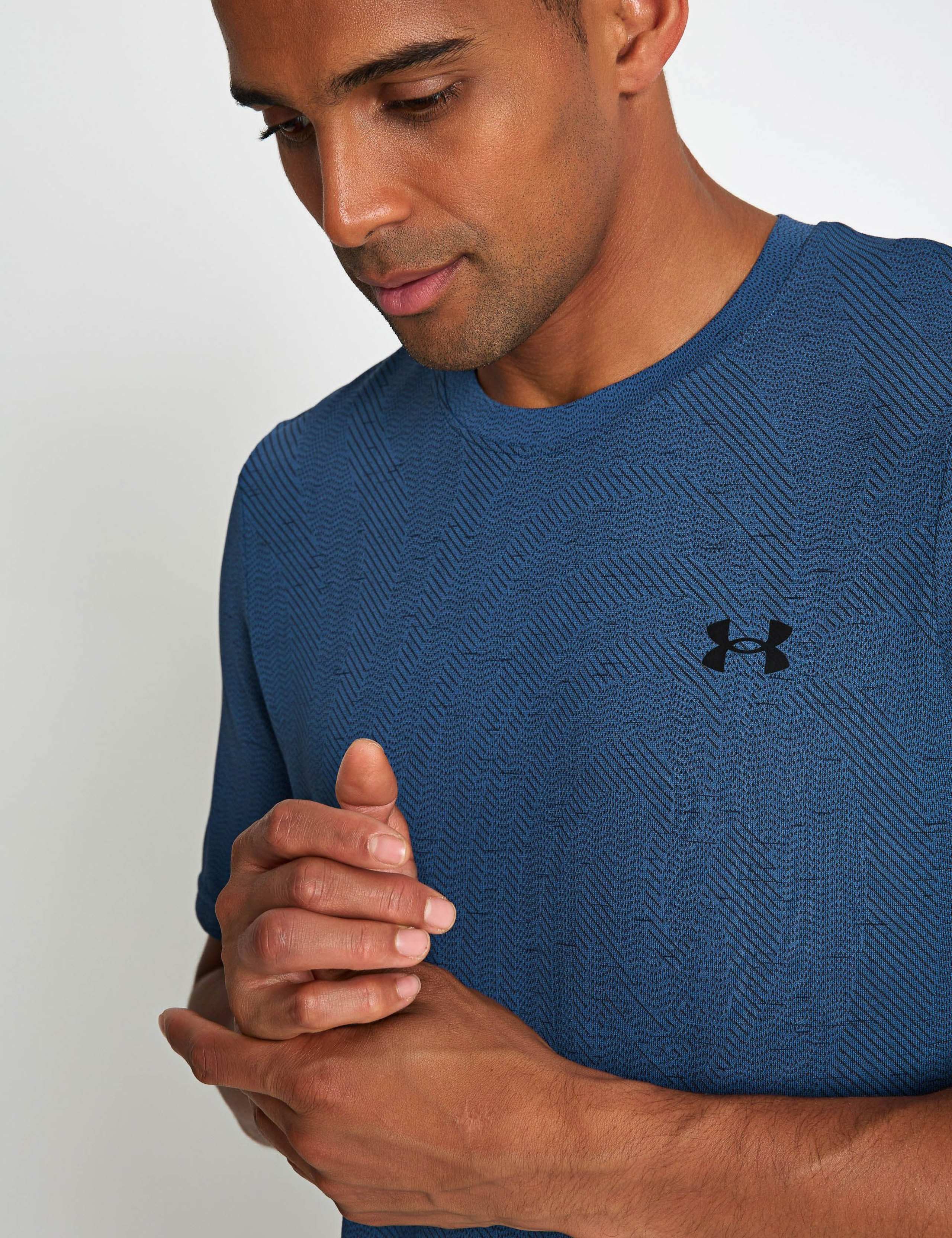 Vanish Seamless T-Shirt 3 of 4