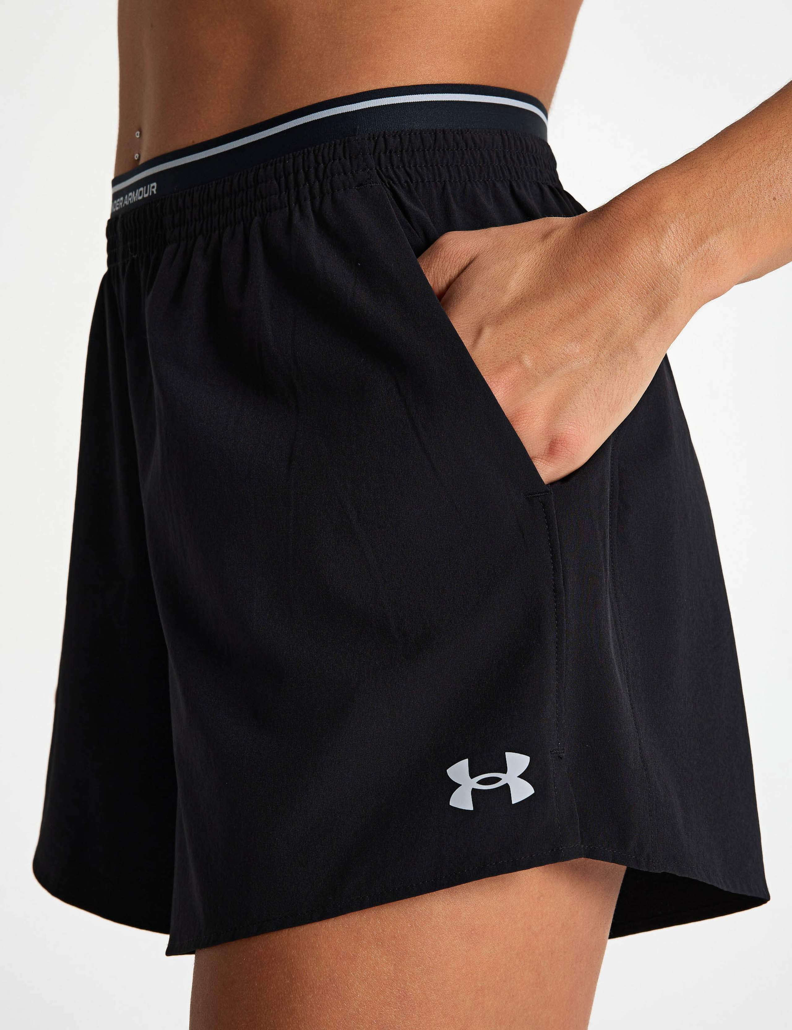 Vanish Woven Shorts 5 of 5