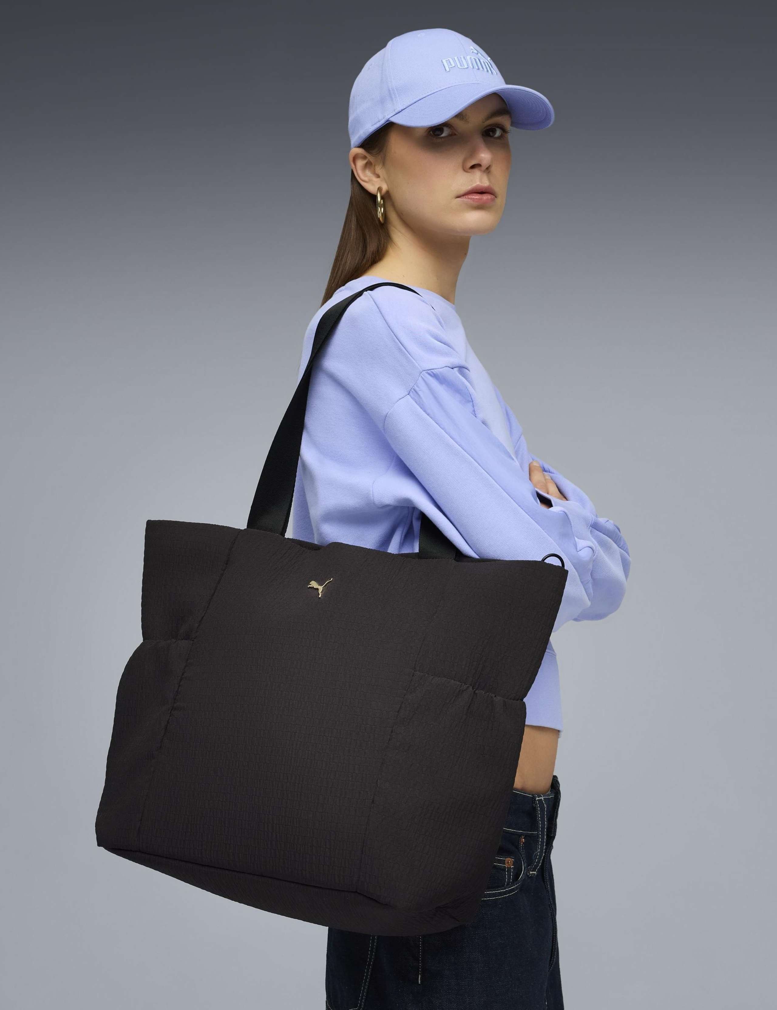 UP Textured Tote Bag 1 of 4